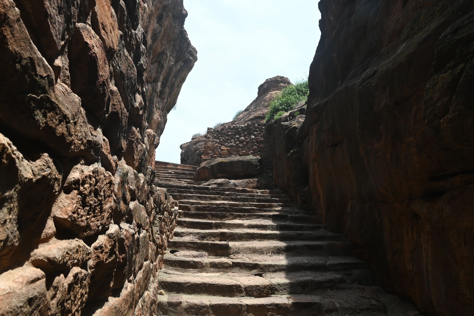 Badami Resorts: Where to Stay in Karnataka's Cave Temple Town