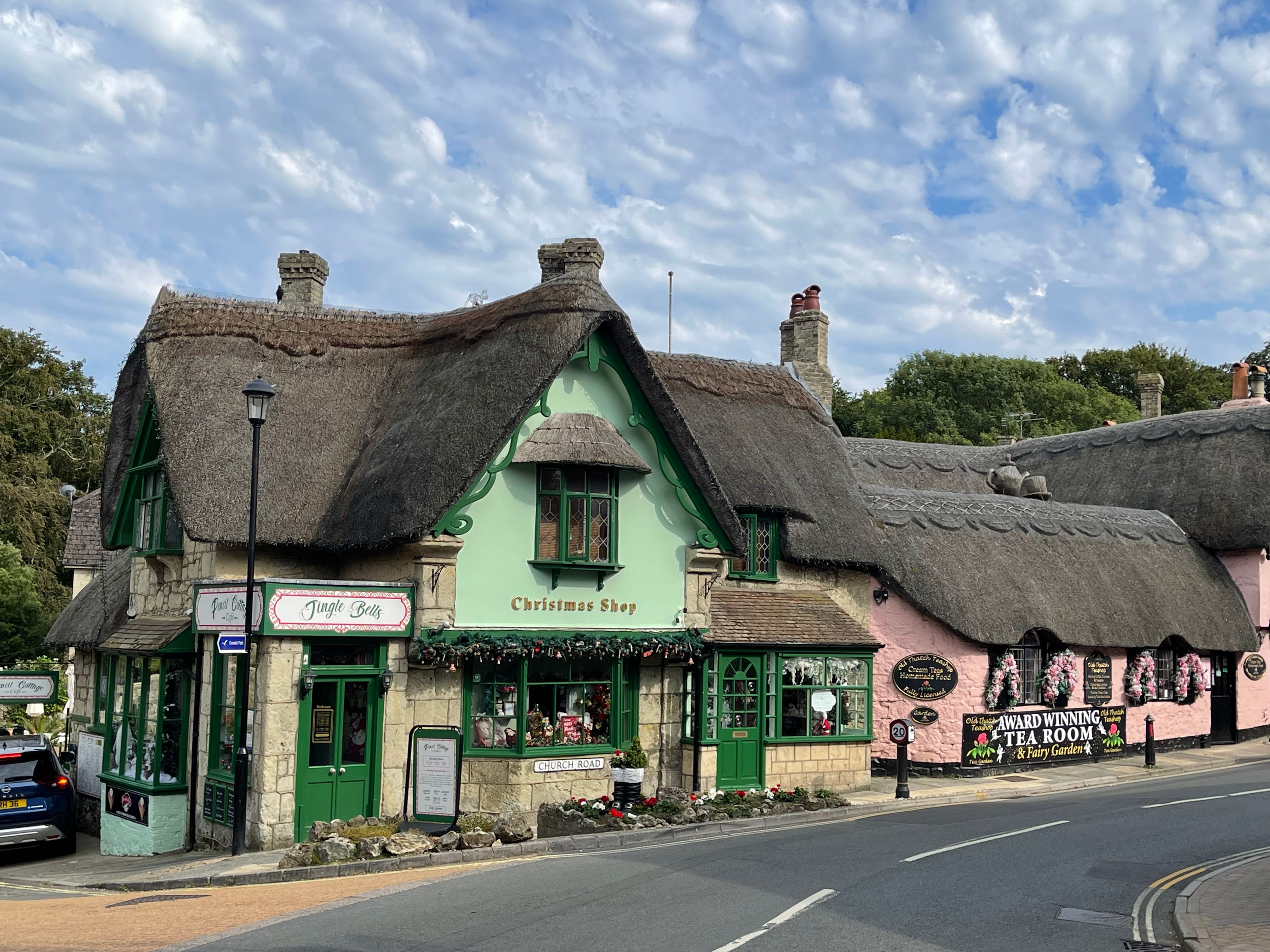Idyllic thatched cottage with Christmas shop and tea room in Shanklin, UK.