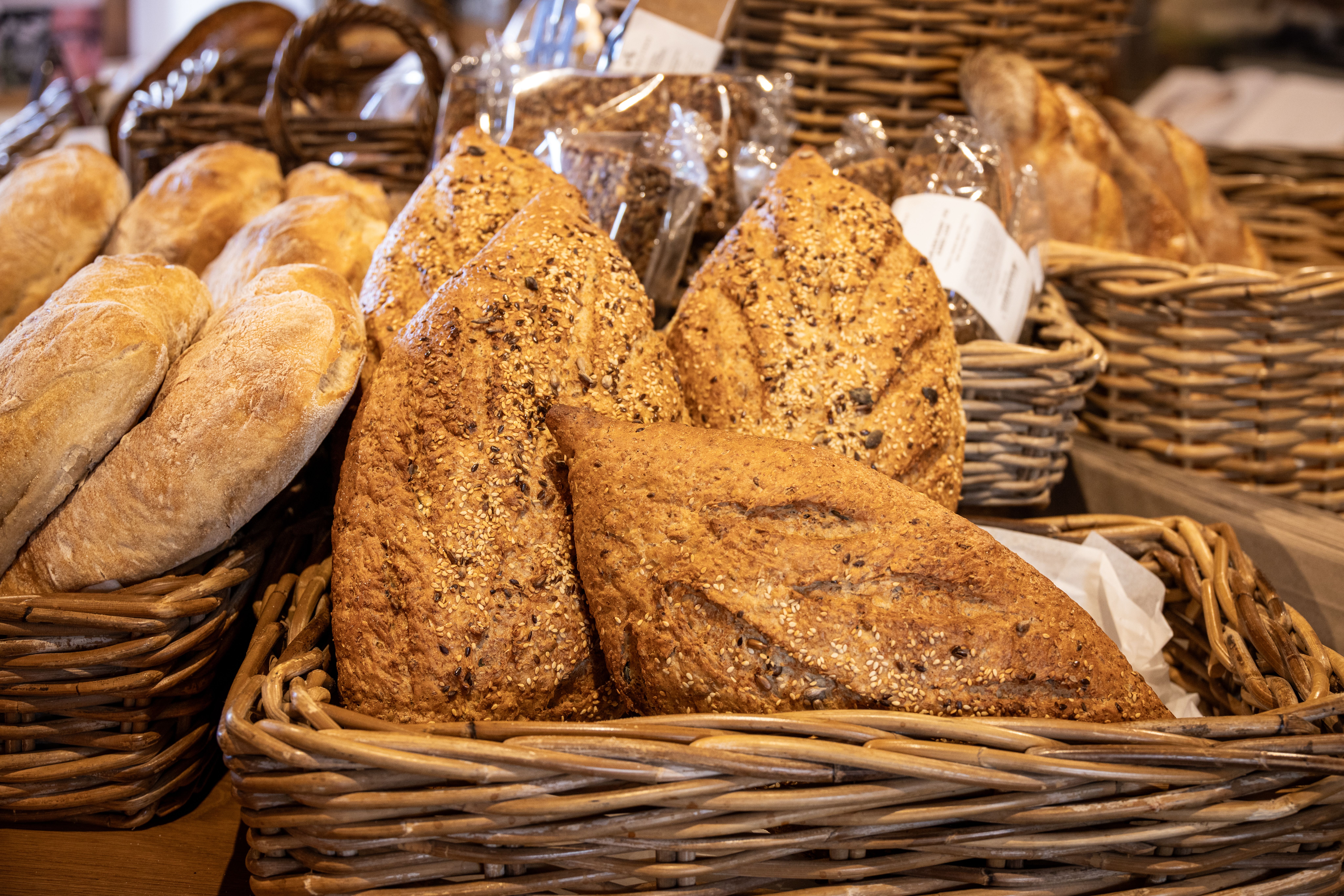 Cesta gourmet productos ibéricos