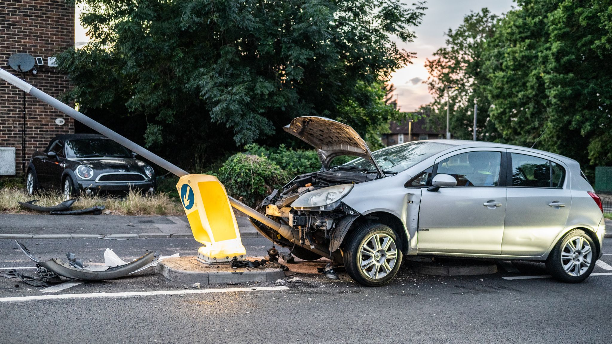 Ernstig verkeersongeval op N319 bij Winterswijk, kind zwaargewond