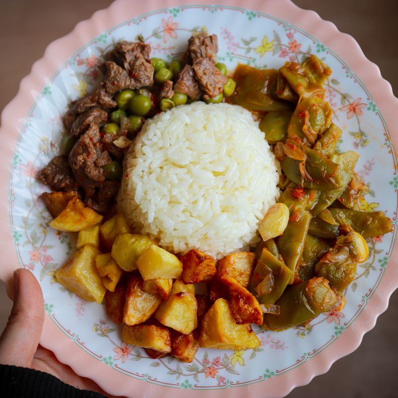 No-Fuss Buttered White Rice with Green Beans