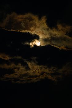 Kosmisches Himmel & Wolken – Atemberaubende Weltraum-Wallpaper (von Jay Brand, 5504×8256, #38344636)