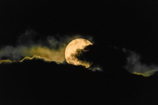 Wunderschöner Himmel & Wolken – Weltraum Hintergrundbild