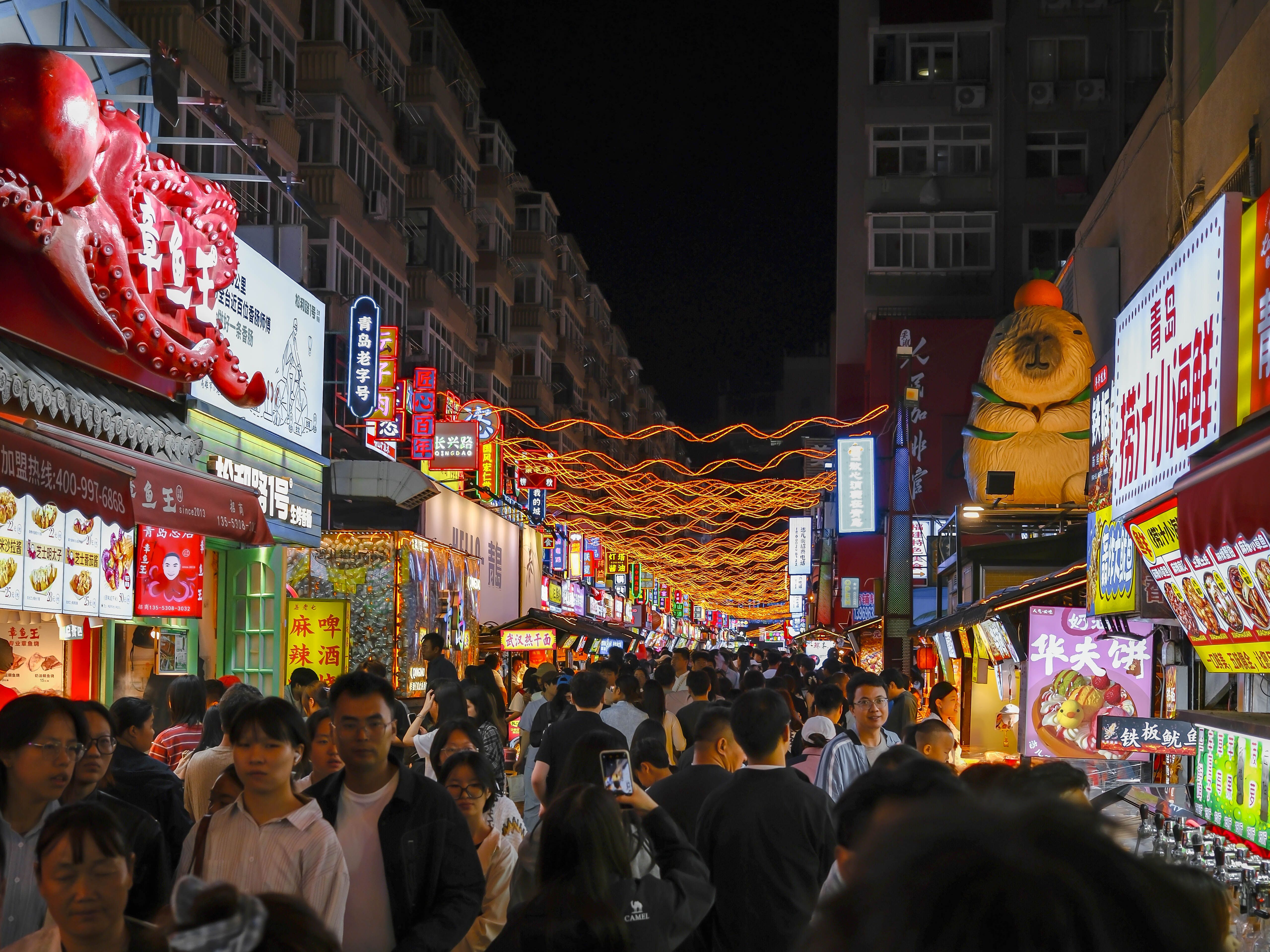 Zhejiang economic development Yiwu market digital economy — Photo by BI ravencrow