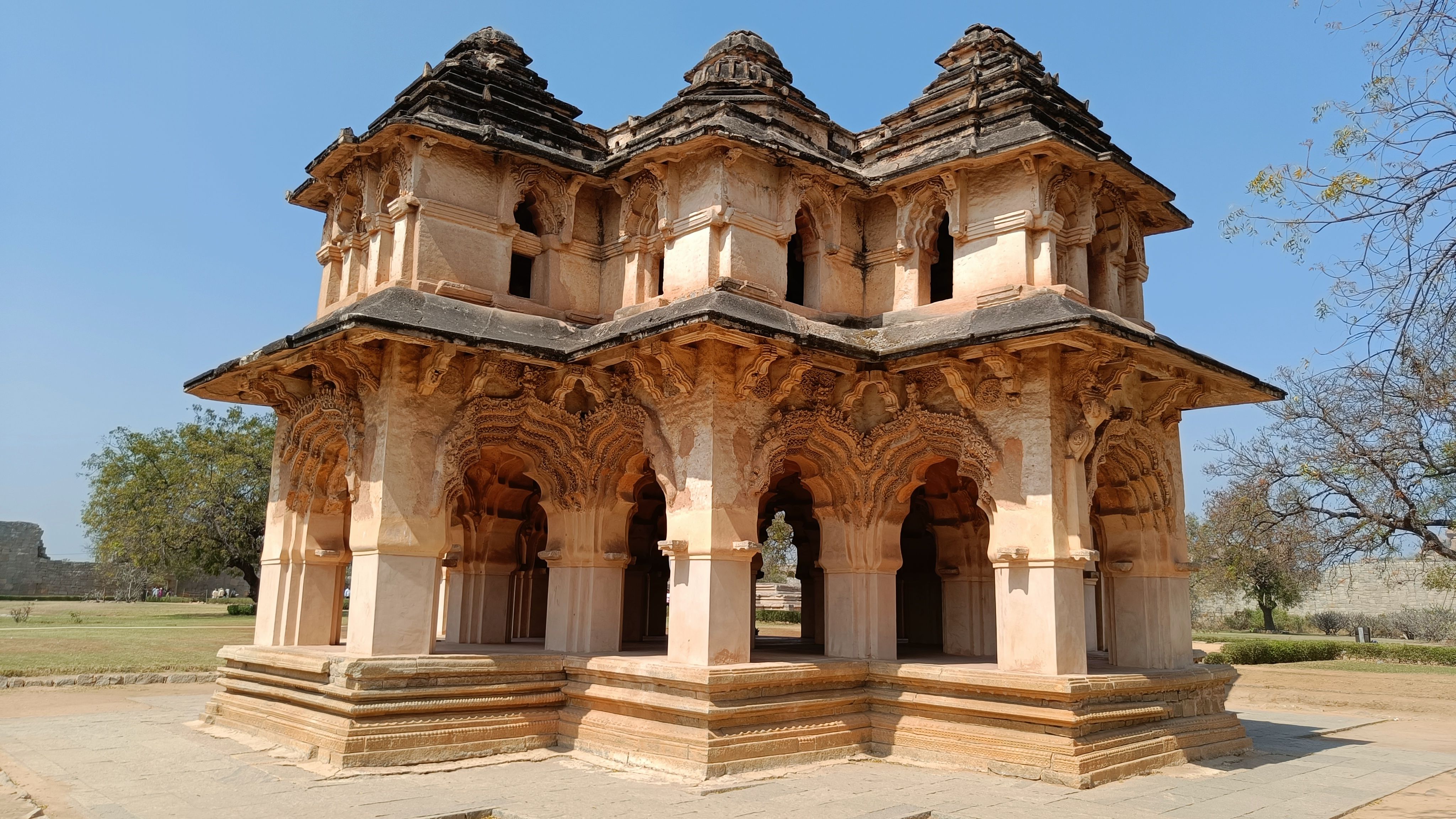 Vijayapura Famous Food Guide: Local Dishes & Where to Eat