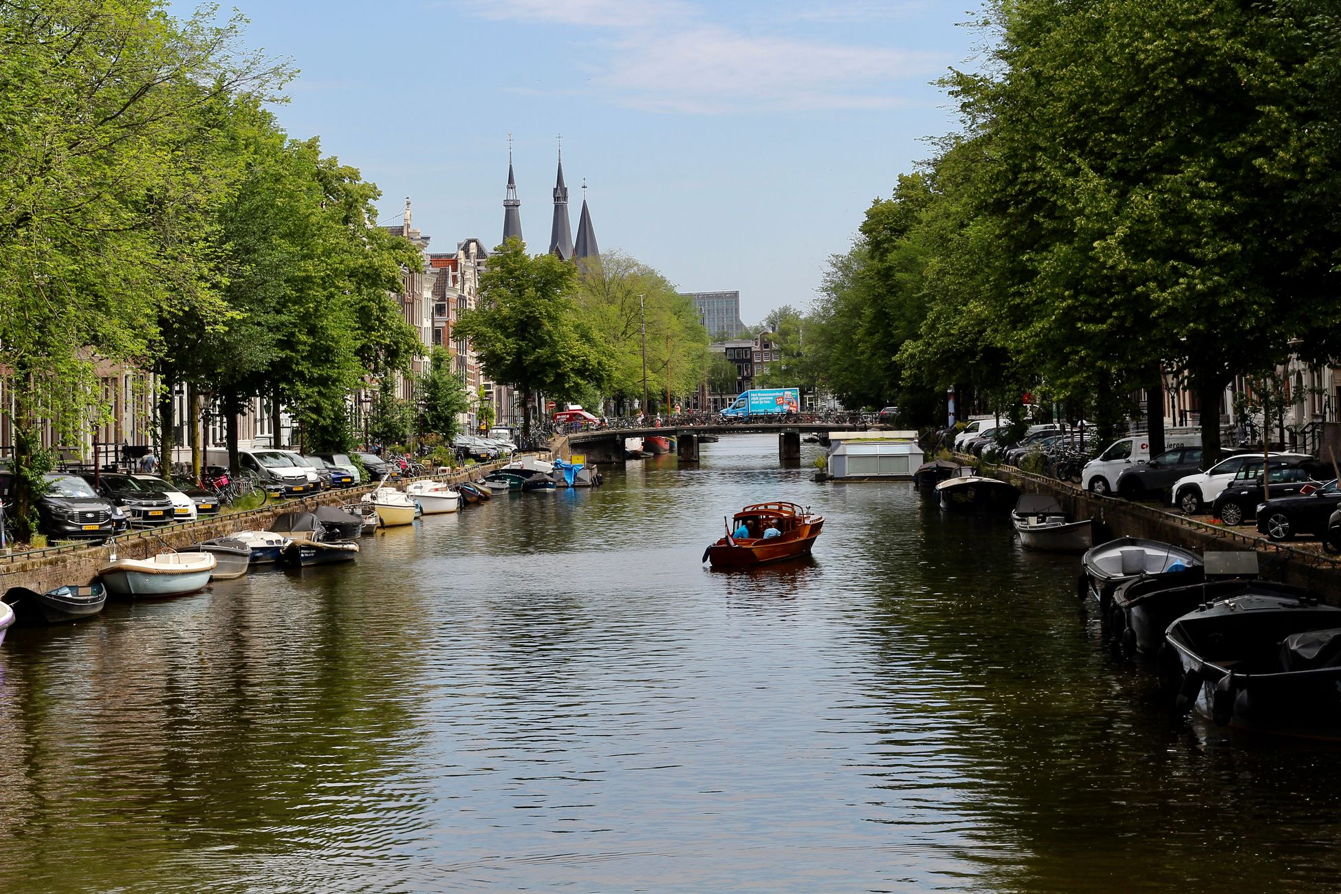 Vrachtwagenbedrijven riskeren boetes door late levering tolkastjes