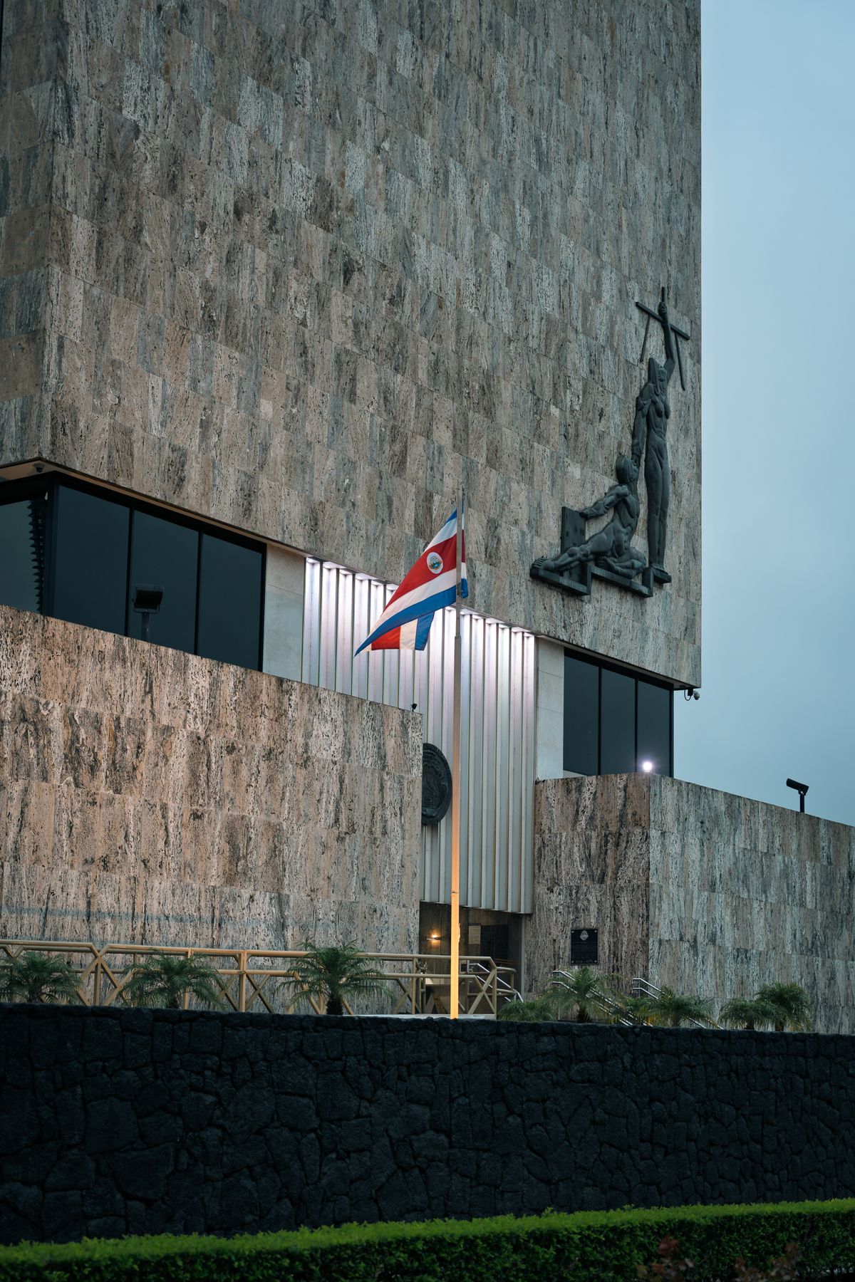 The Costa Rican Supreme Court building at dusk
