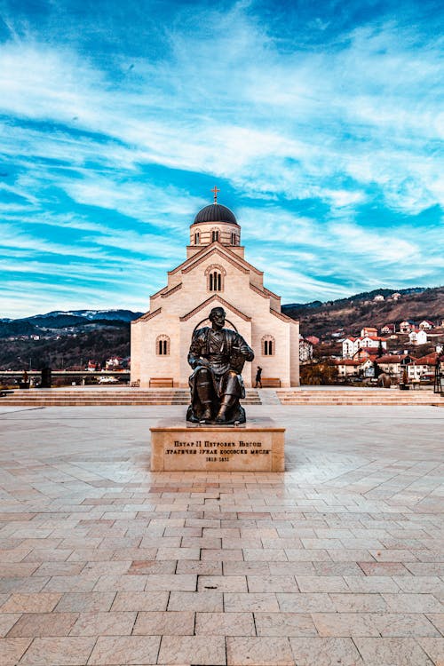 Fotobanka s bezplatnými fotkami na tému jar, kostol, krásna obloha