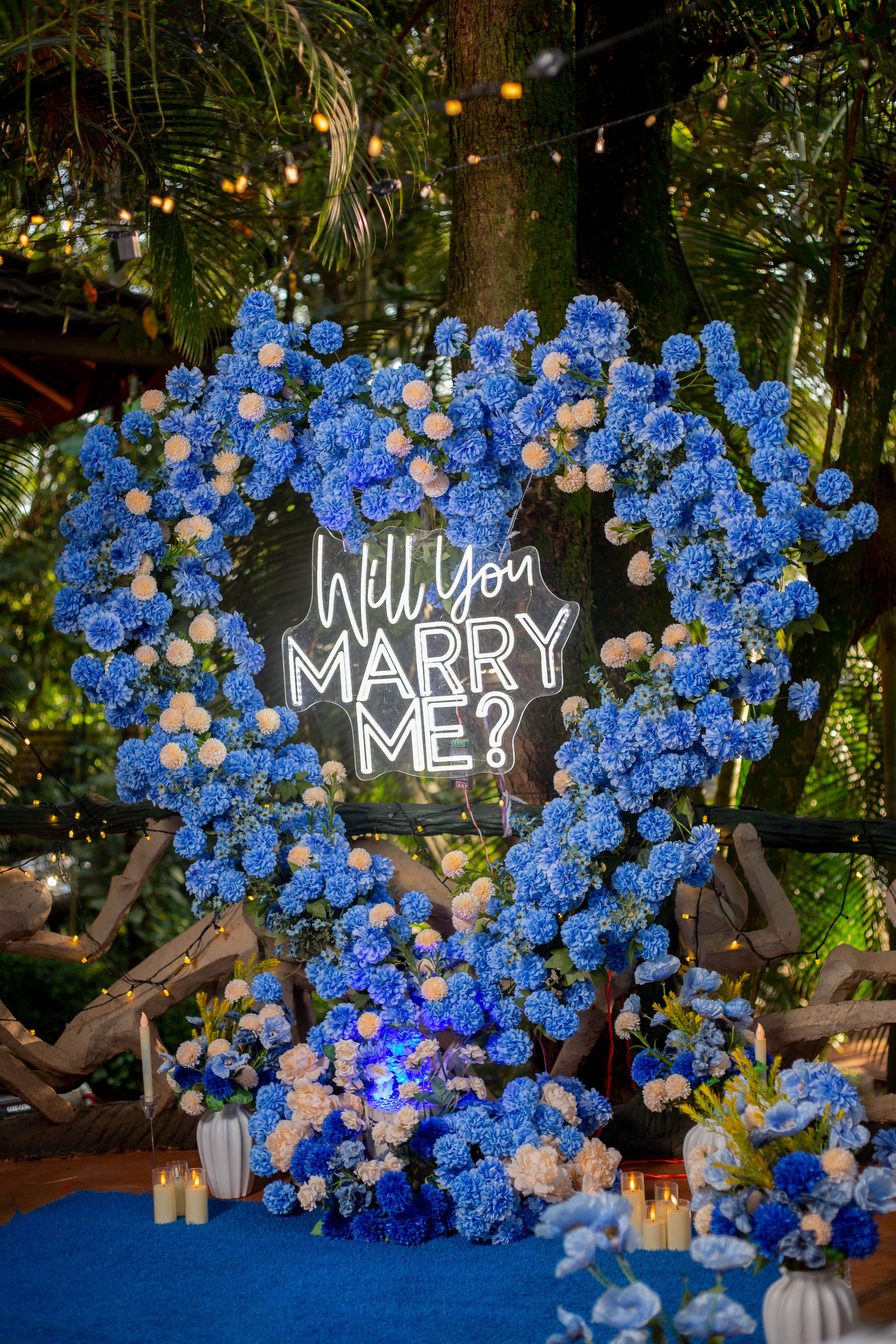 Engagement decor