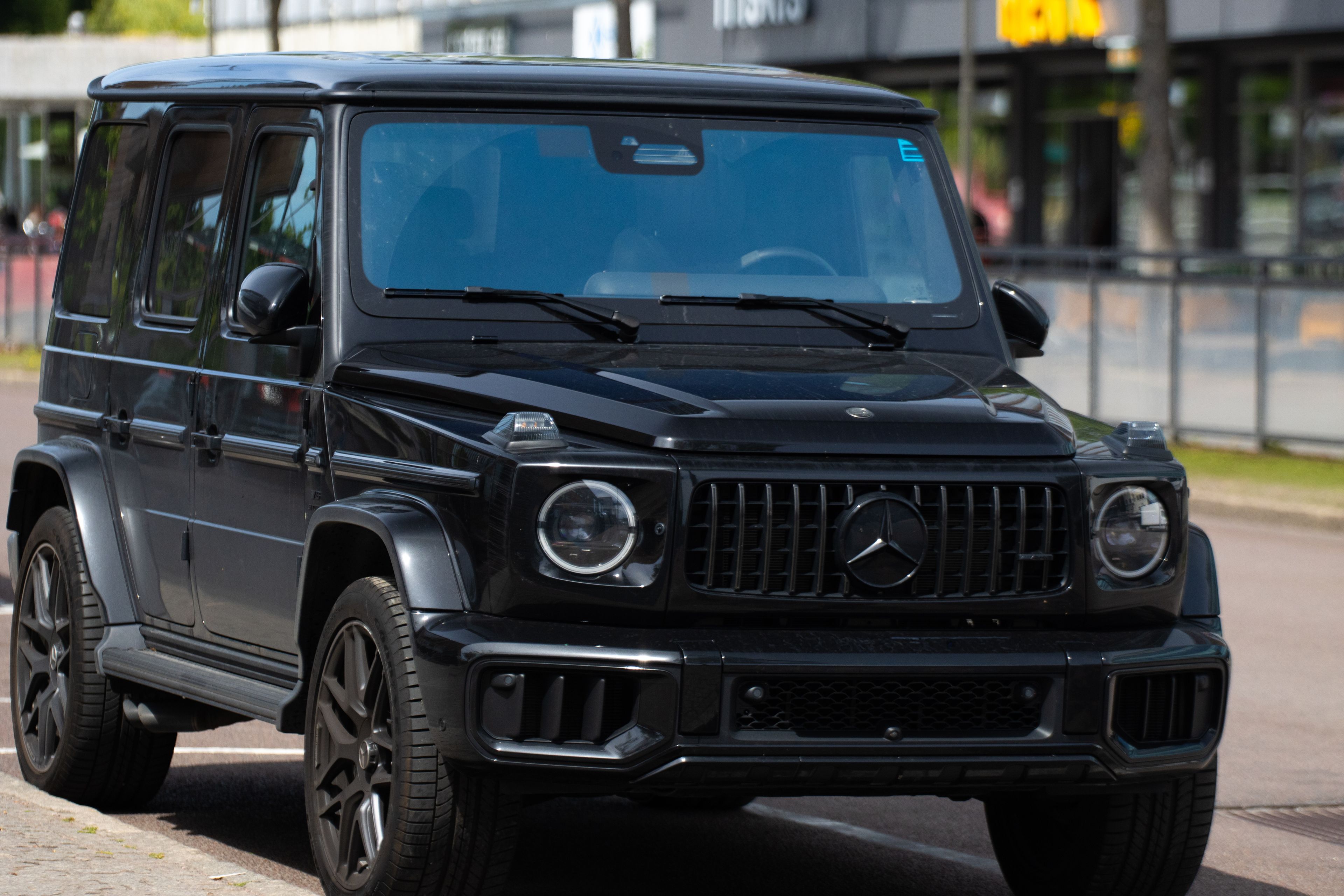 Land Rover Defender chauffeur driven car