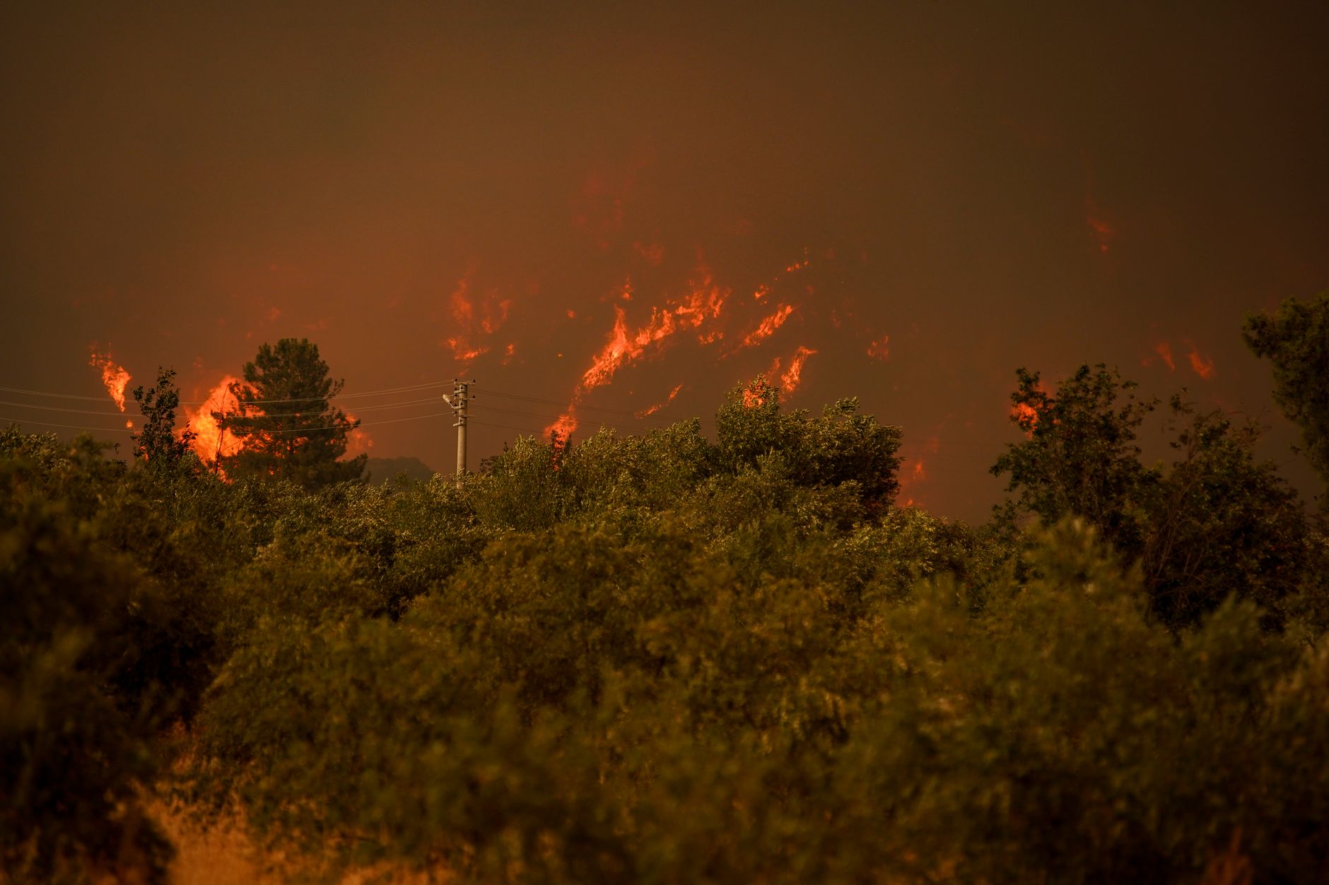 British Columbia Emergency as 20,000 Flee Wildfire