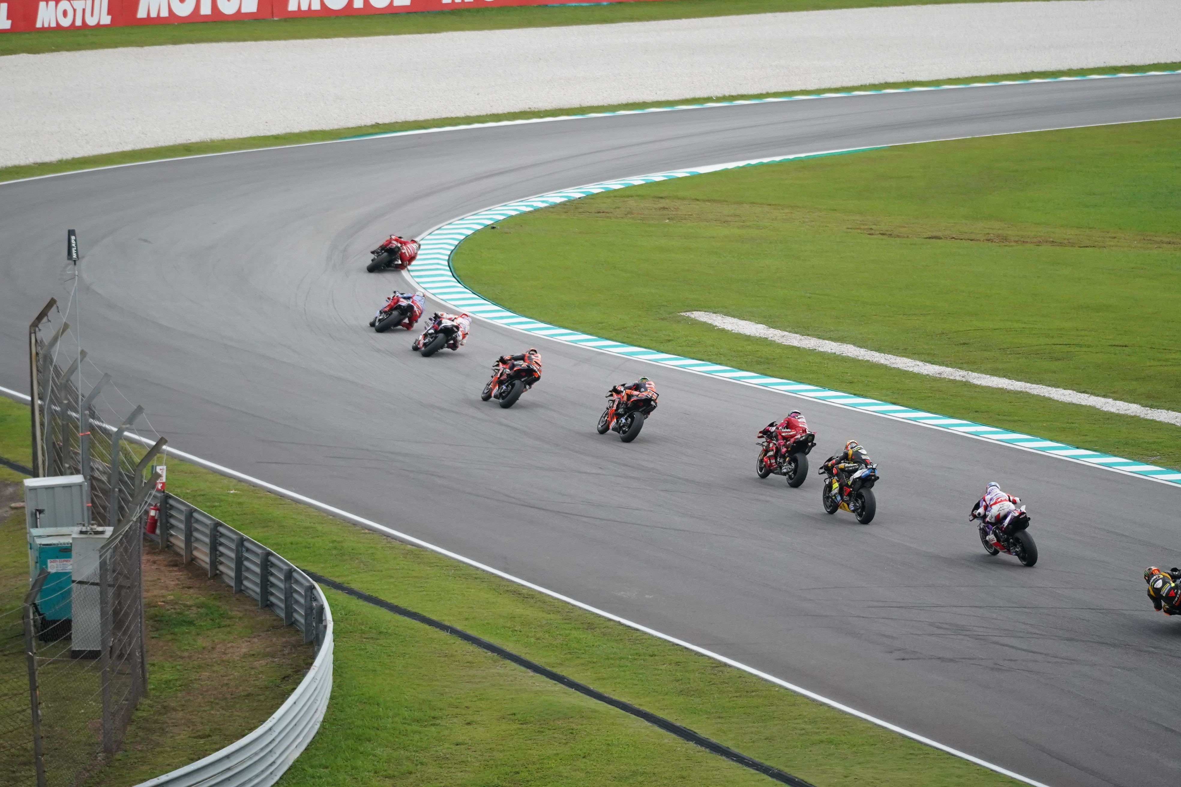 ¿Qué hace que una carrera de MotoGP sea espectacular?