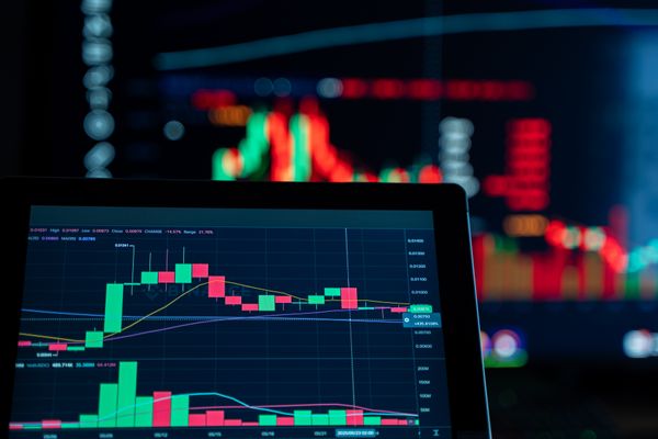 Close-up of a digital trading chart on screen — photo by Rafael Minguet Delgado on Pexels