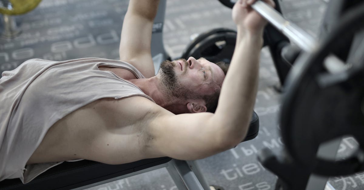 How much weight can Conor McGregor lift