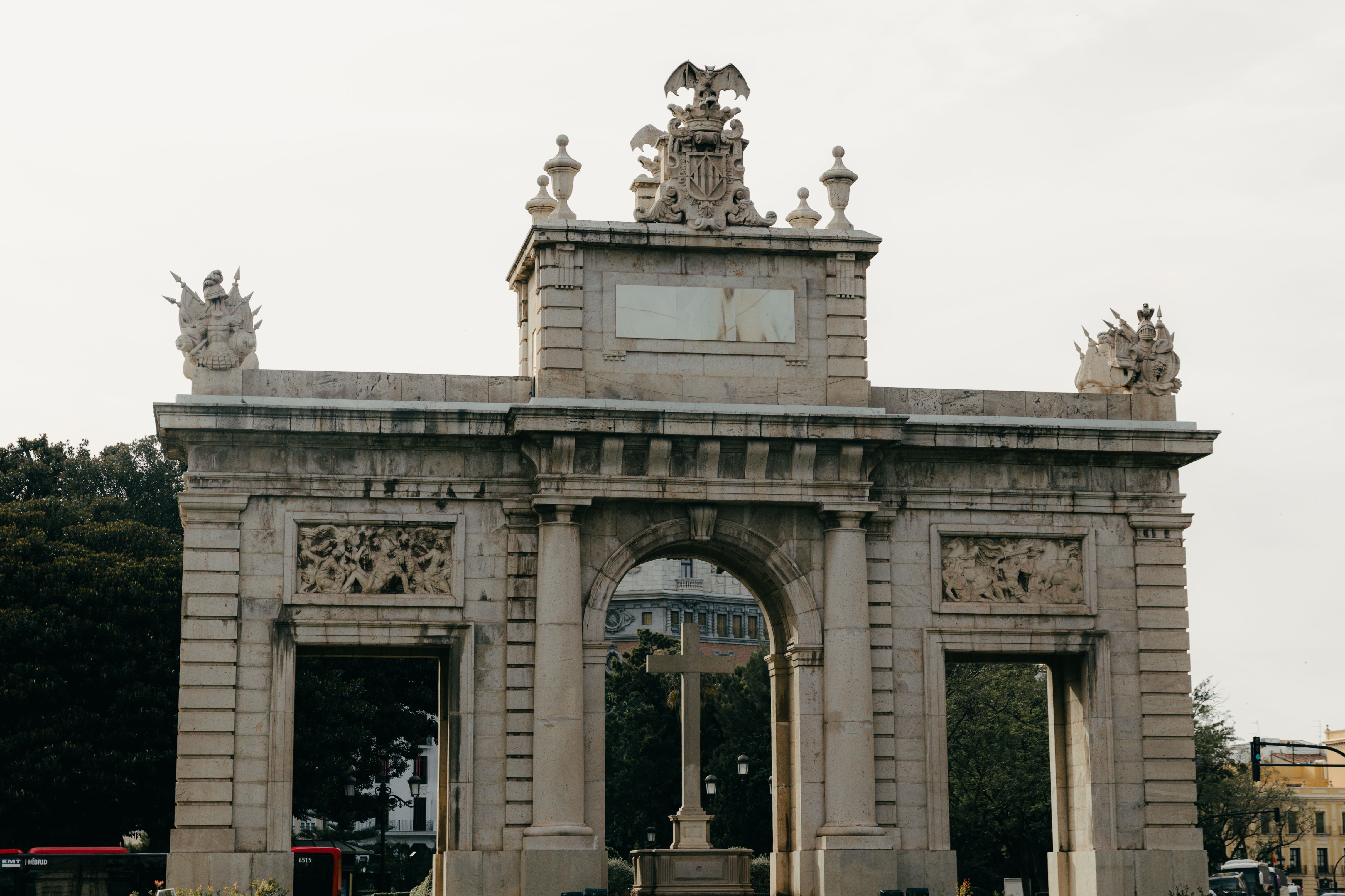 Image of the iconic Porta de la Mar in Valencia, showcasing its majestic architecture.
