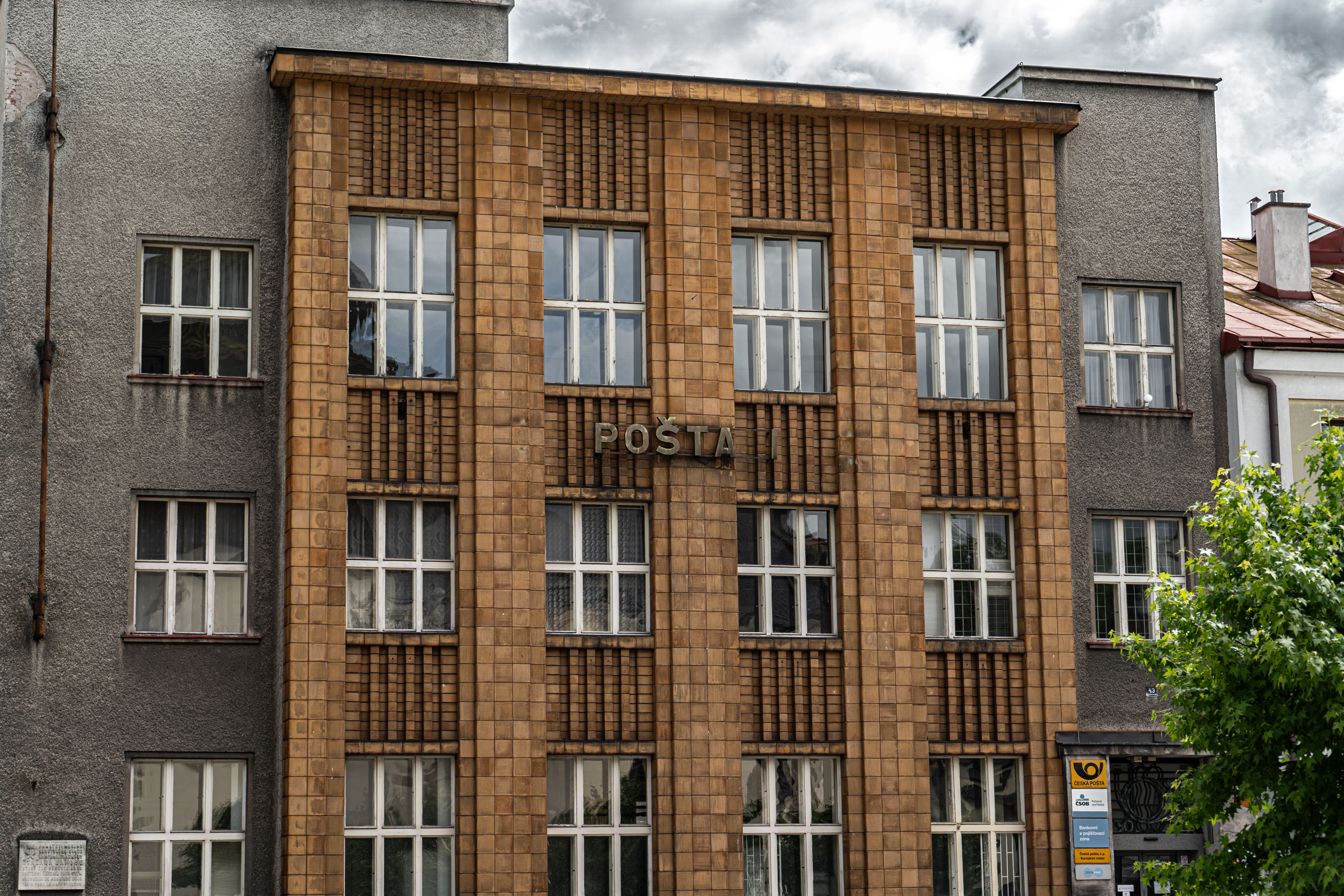 Commercial Decorating in Shoreditch — woodwork brushed to a crisp, smooth line