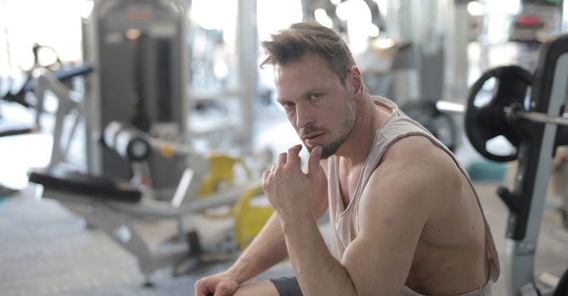 Exercice double menton : 7 techniques