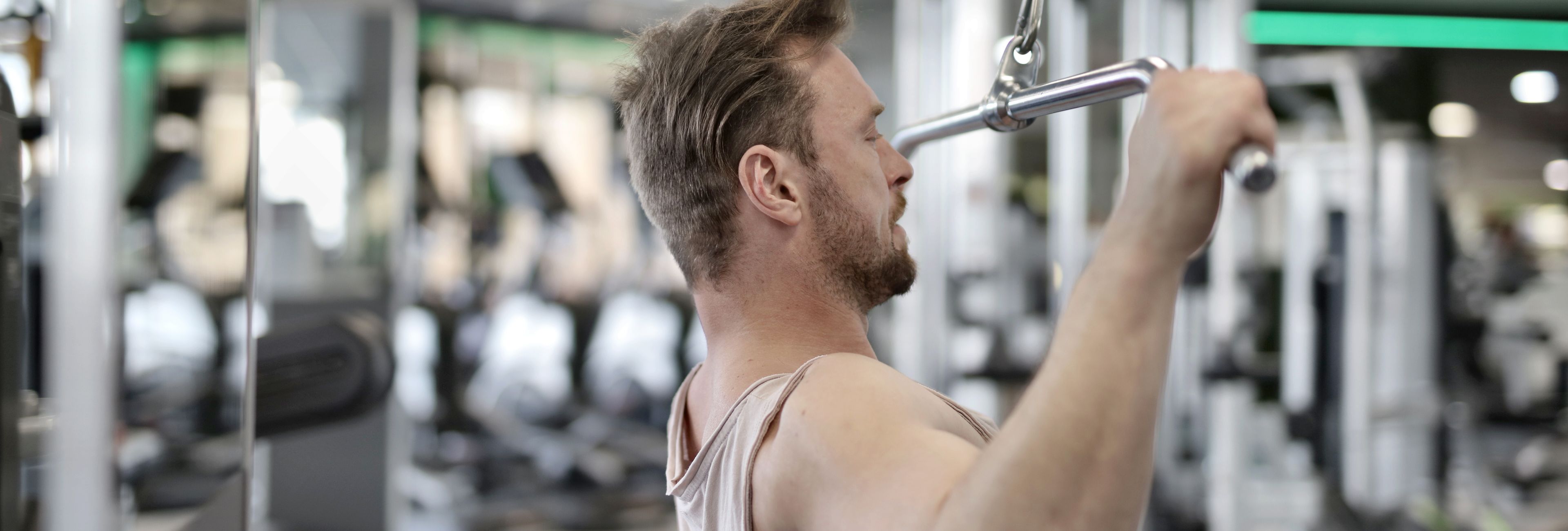 Lat Pulldown Mistakes Killing Your Back Gains (2026)