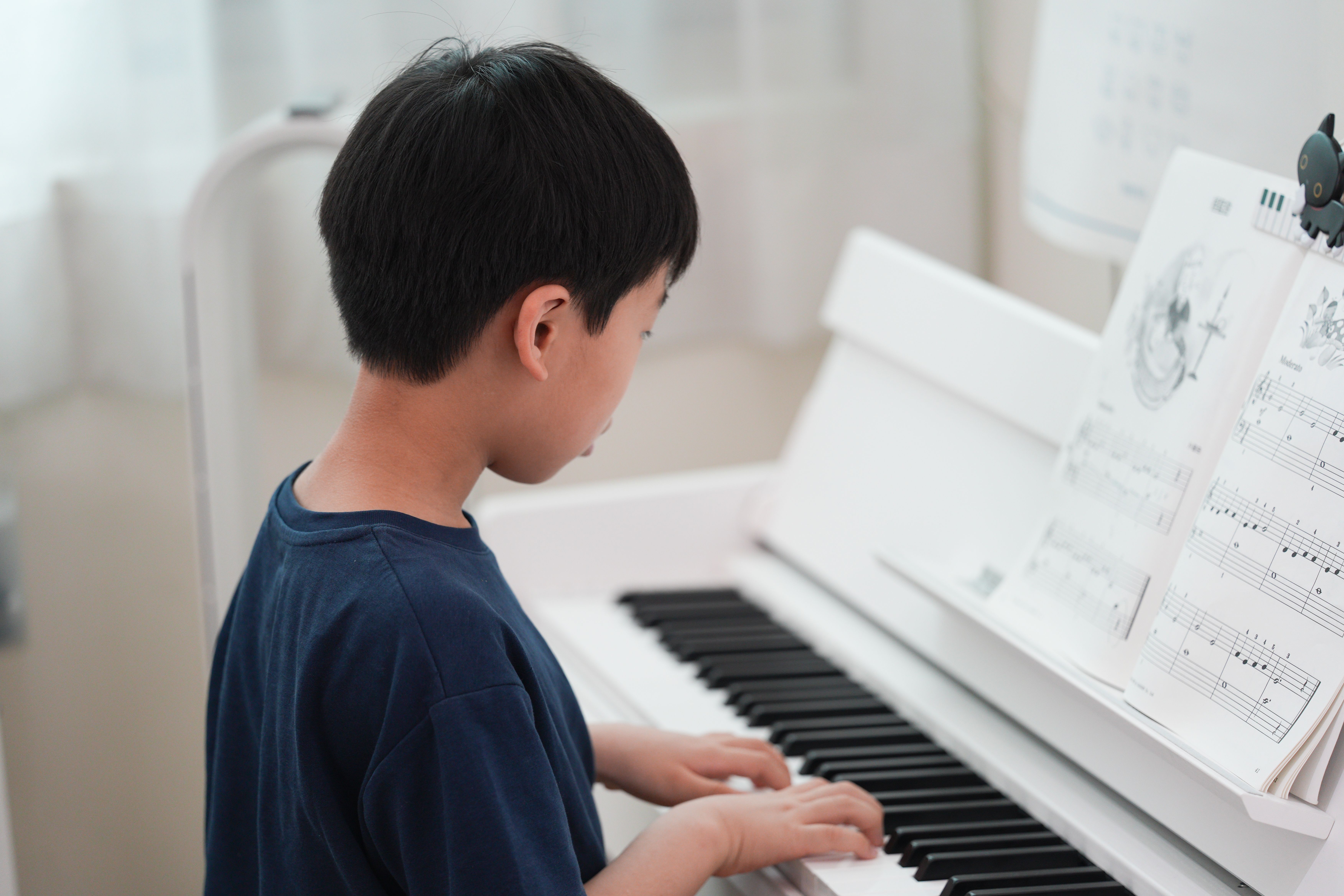 A Practical Guide to Better Music Discovery — Photo by hung chou on Pexels