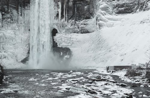 Foto d'estoc gratuïta de a l'aire lliure, cascada, congelat