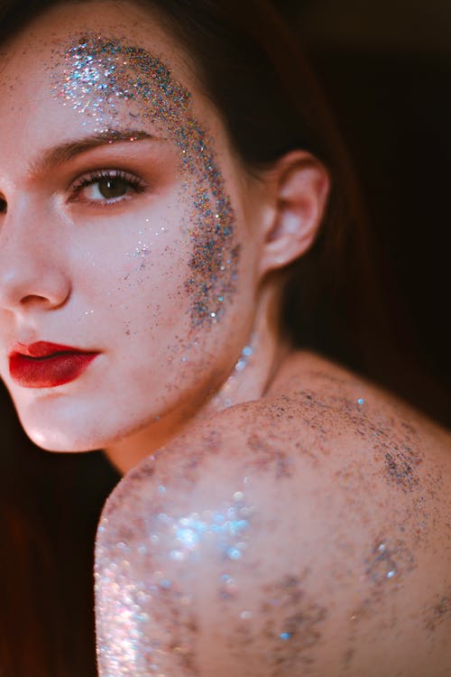 Ilmainen kuvapankkikuva tunnisteilla glitter, glitterit, henkilö