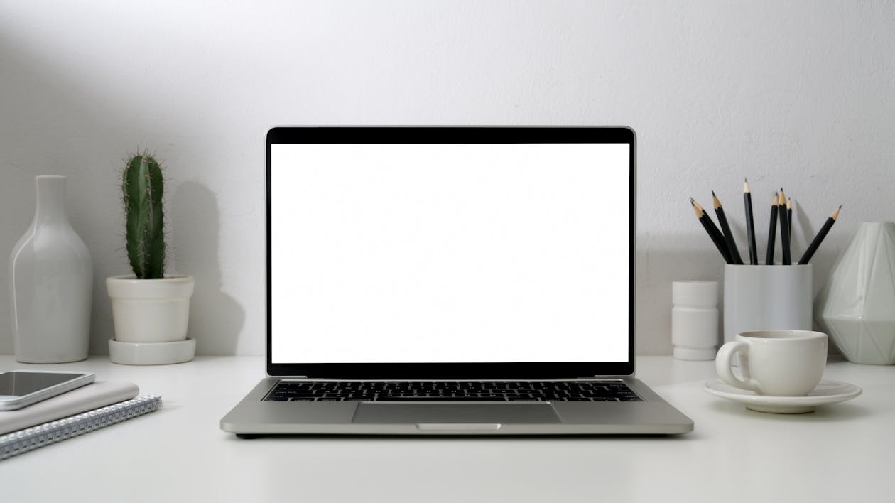 紐西蘭演員領軍AI藝術保護運動:2025年創作者權益如何守護免受算法威脅? 紐西蘭演員領軍AI藝術保護運動:2025年創作者權益如何守護免受算法威脅?