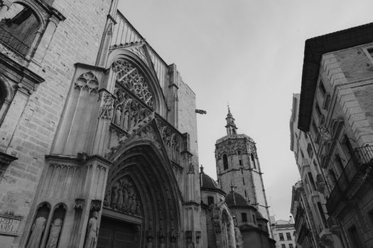 Old town and Mercado Central — Valencia