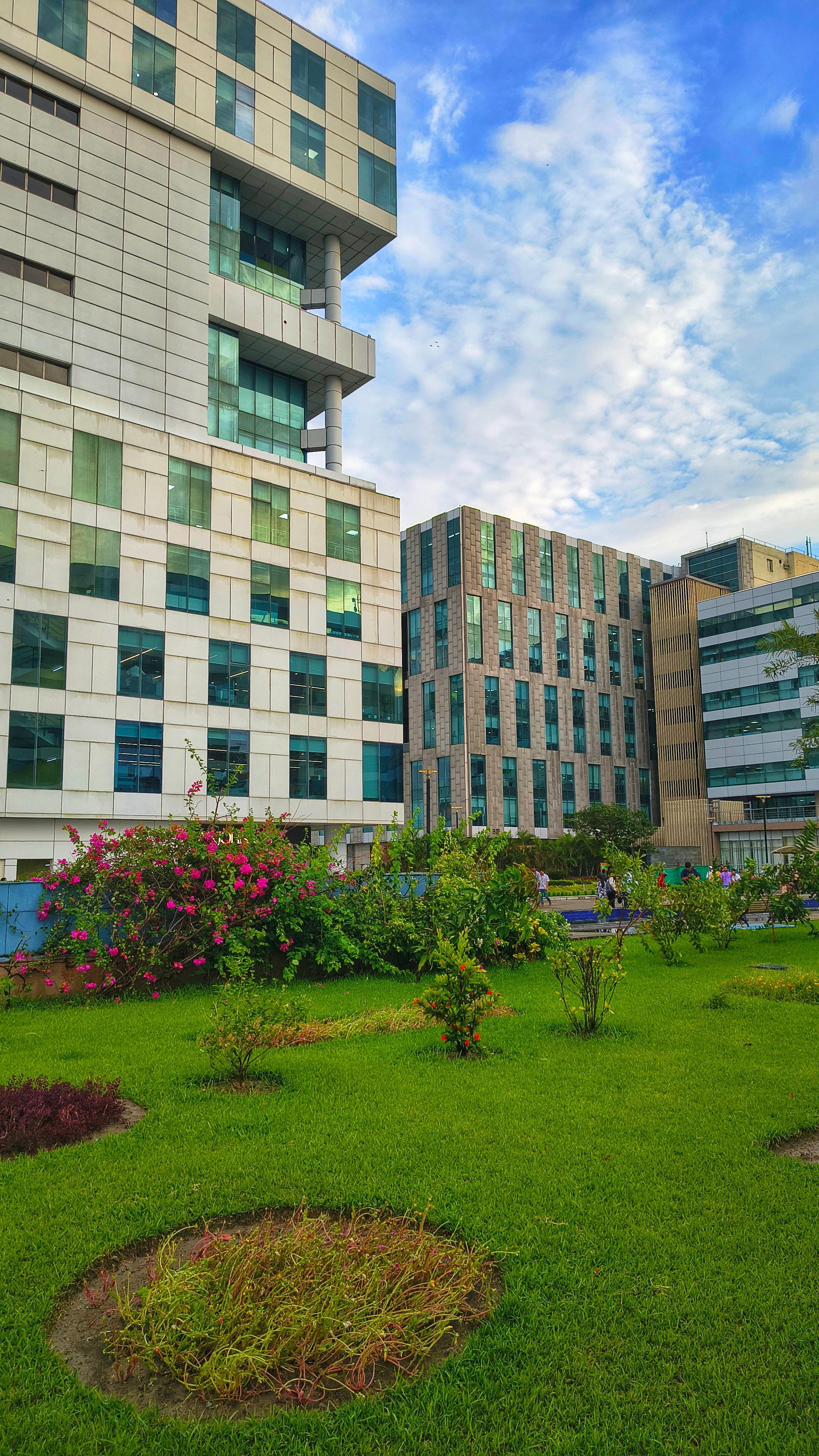 Conceptual hospital interior or exterior — not the listed provider