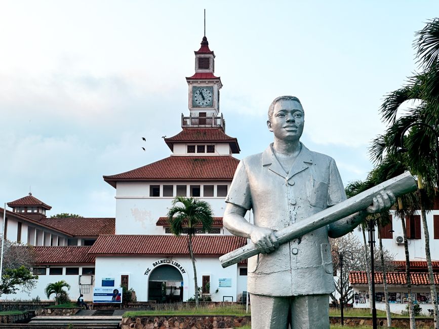 The Balme Library with prominent statue at University of Ghana, Accra.