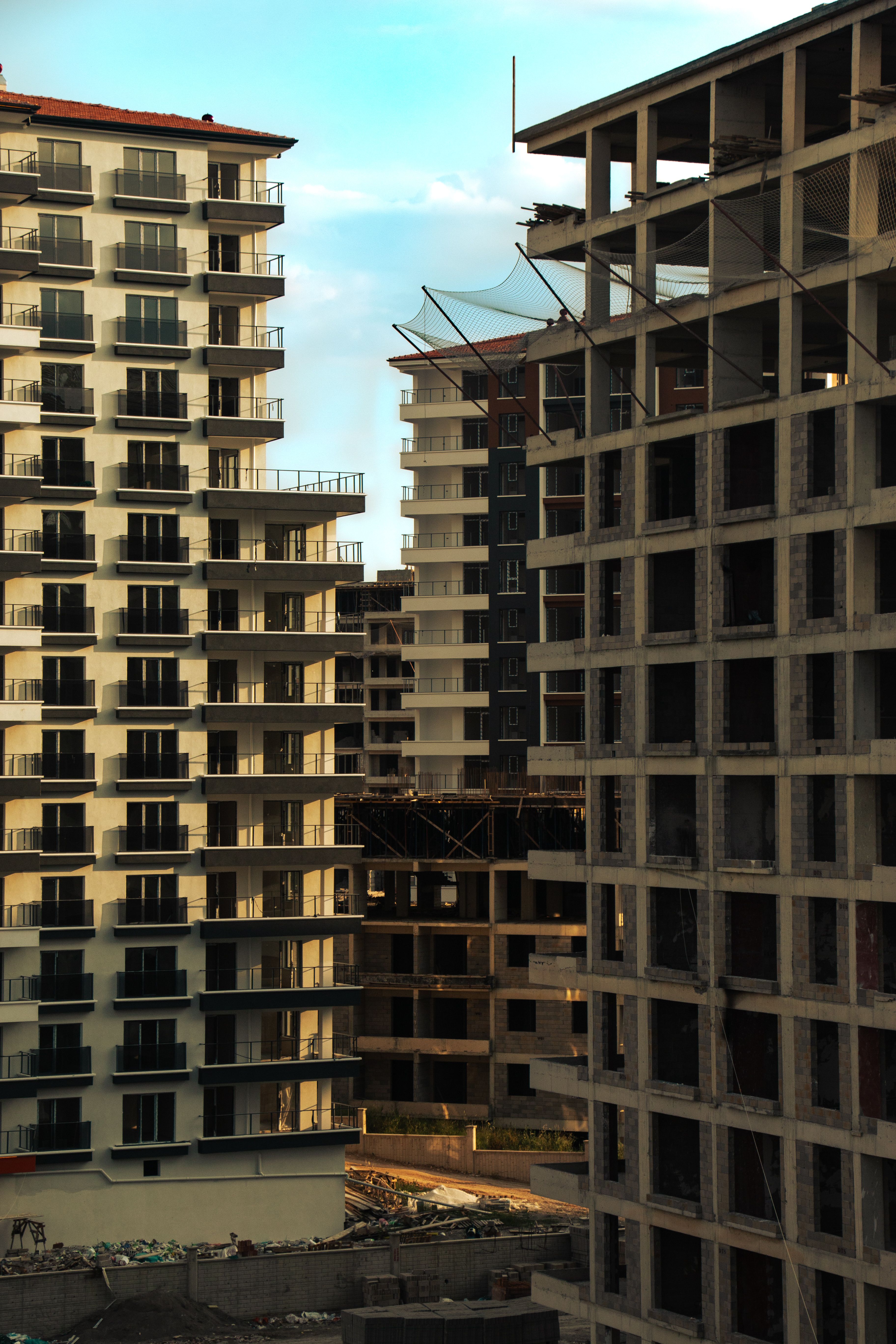 apartment buildings under construction korea
