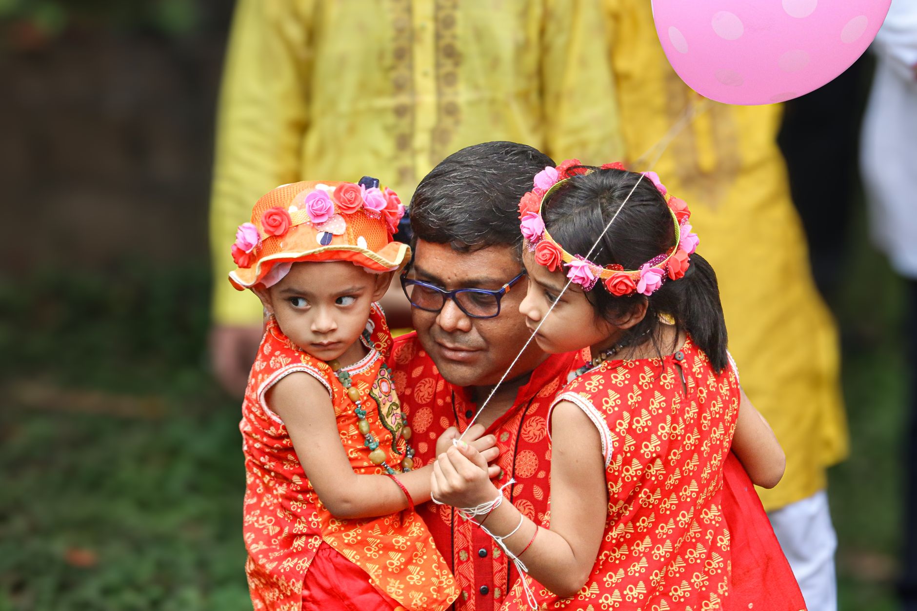 বরিশালে পূজা উদযাপন পরিষদের সম্মেলনে বক্তৃতা দিচ্ছেন তথ্যমন্ত্রী