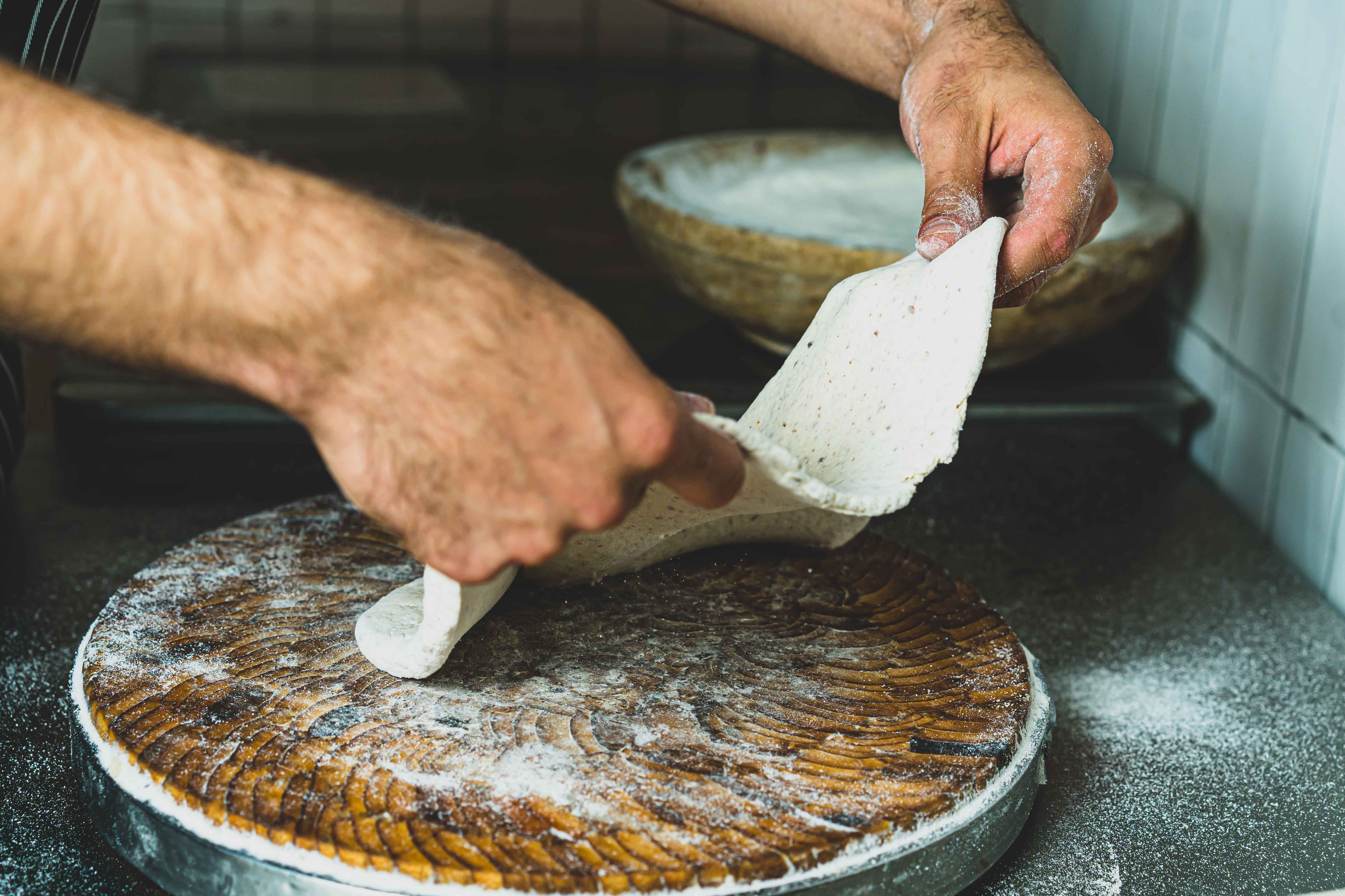 Master how to make homemade pizza dough from scratch