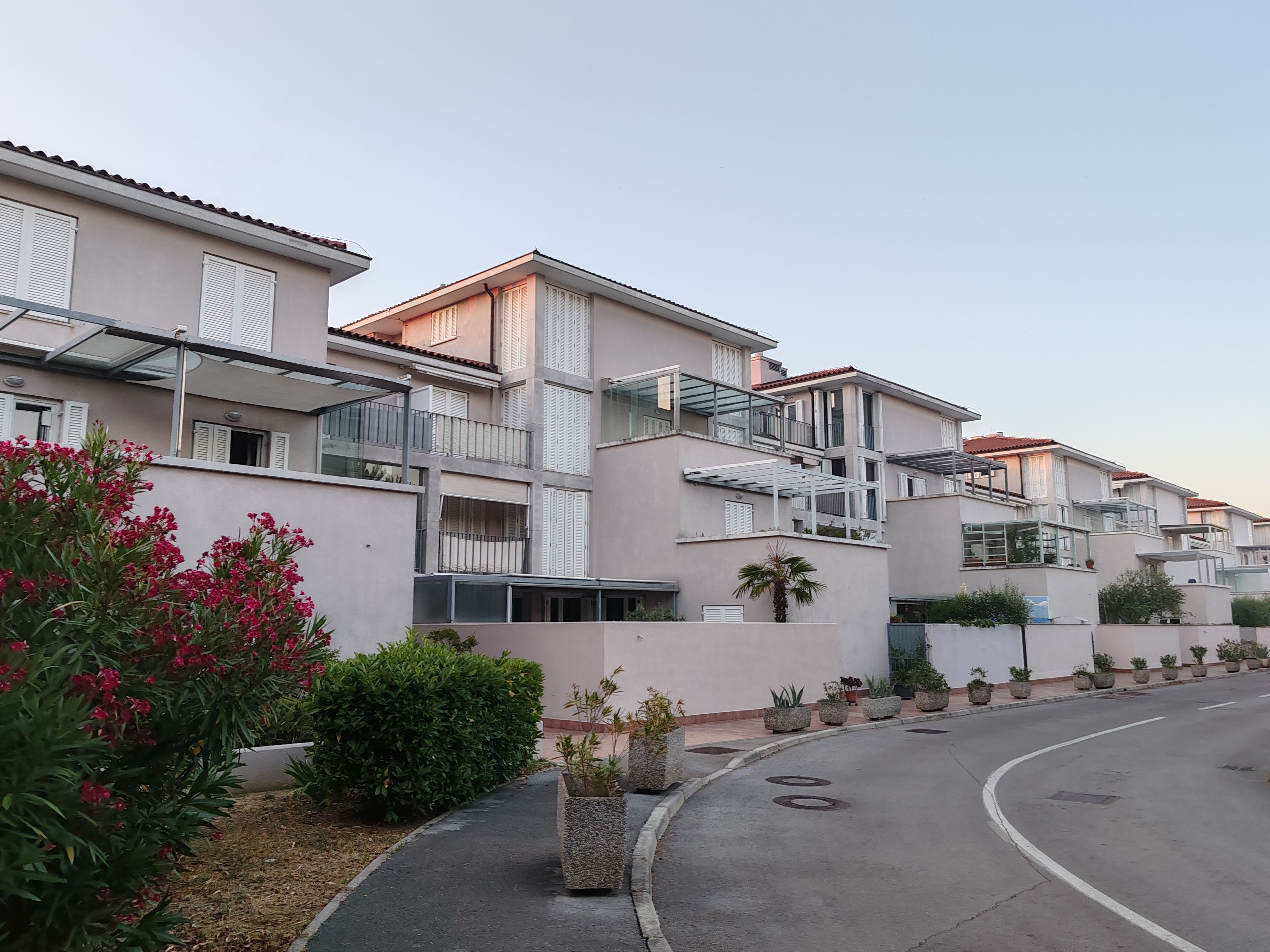 Explore factors influencing residents' green lifestyle: evidence from the Chinese General Social Survey data — Photo by Janez