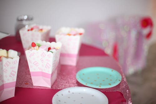 Party sweets in paper buckets