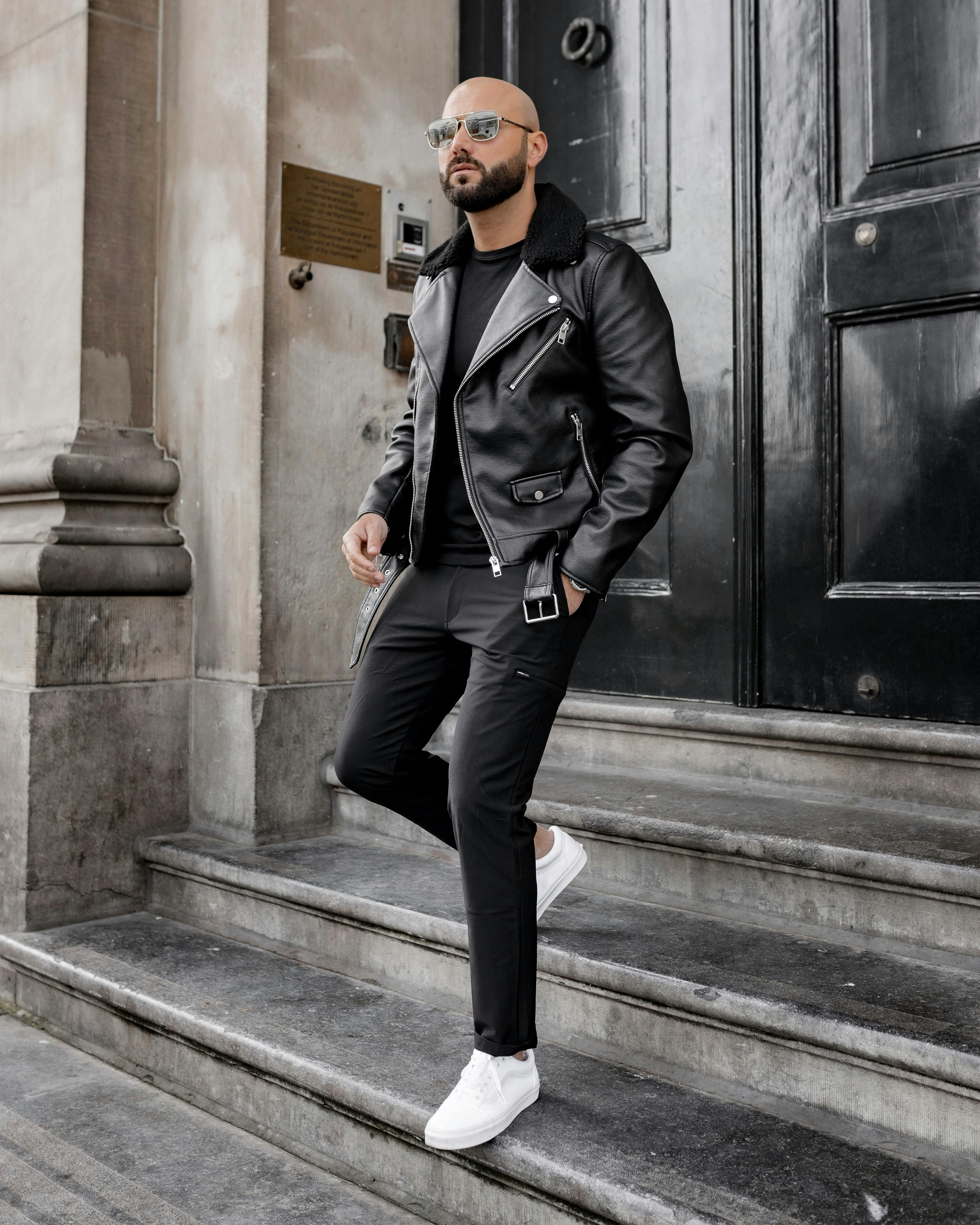 Ivory /Beige Men Suit Blazer 2 Pieces Jacket + Black pants costume hom –  classbydress