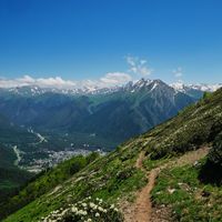 Mountain hiking trail by Vadim Gulay on Pexels