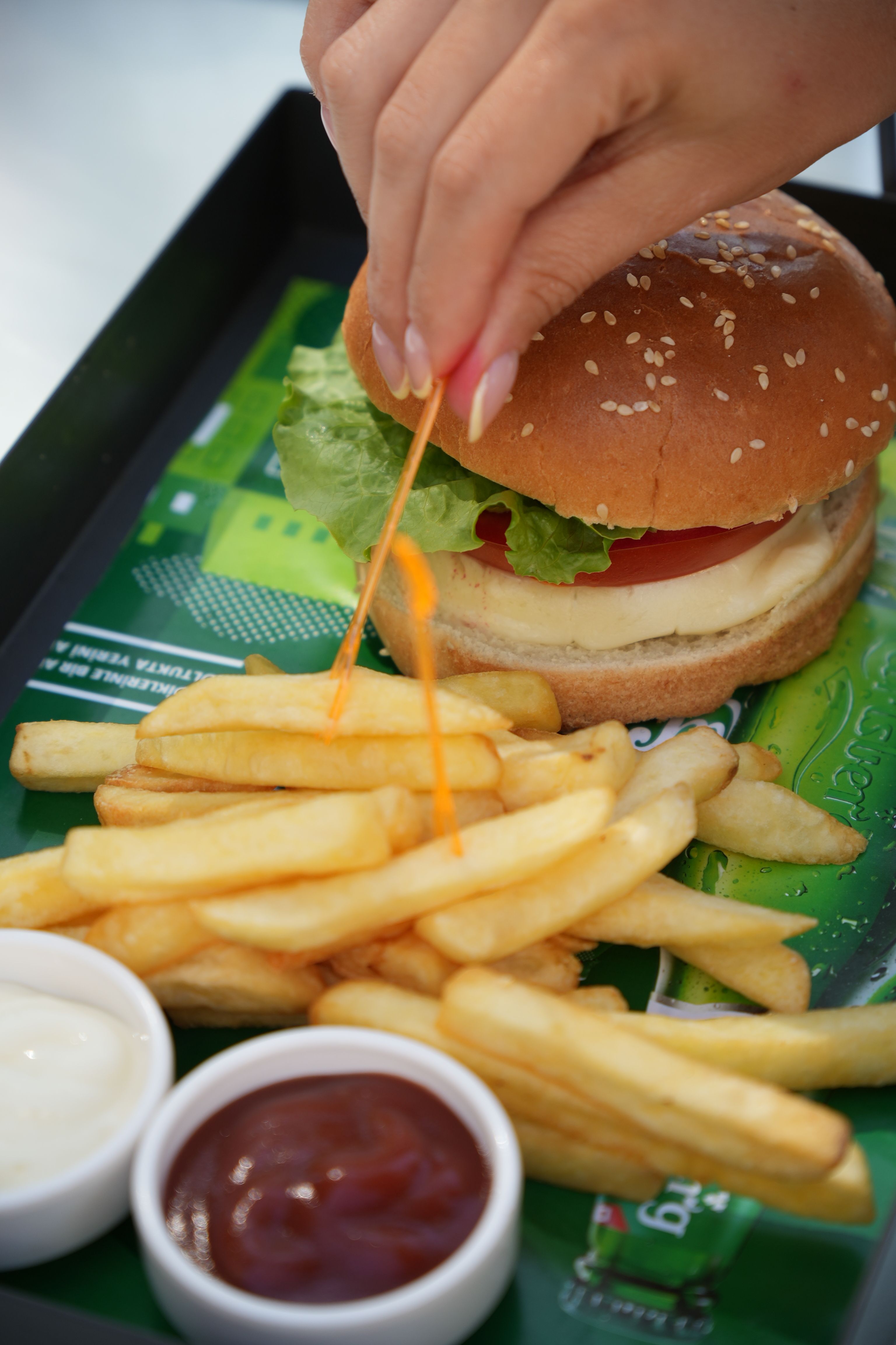 Combo Burger + Fritas + Bebida