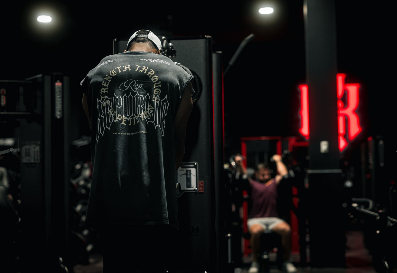 Athlete training in FIT2U sportswear