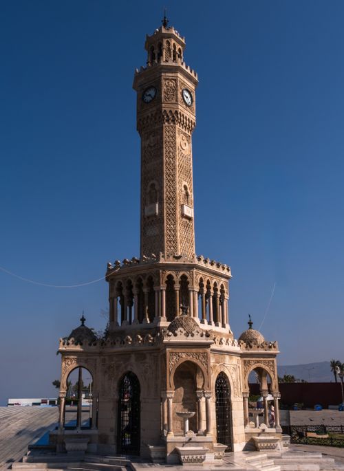 Free Photograph of the historic İzmir Clock Tower at Konak Square, captured in bright daylight. Stock Photo
