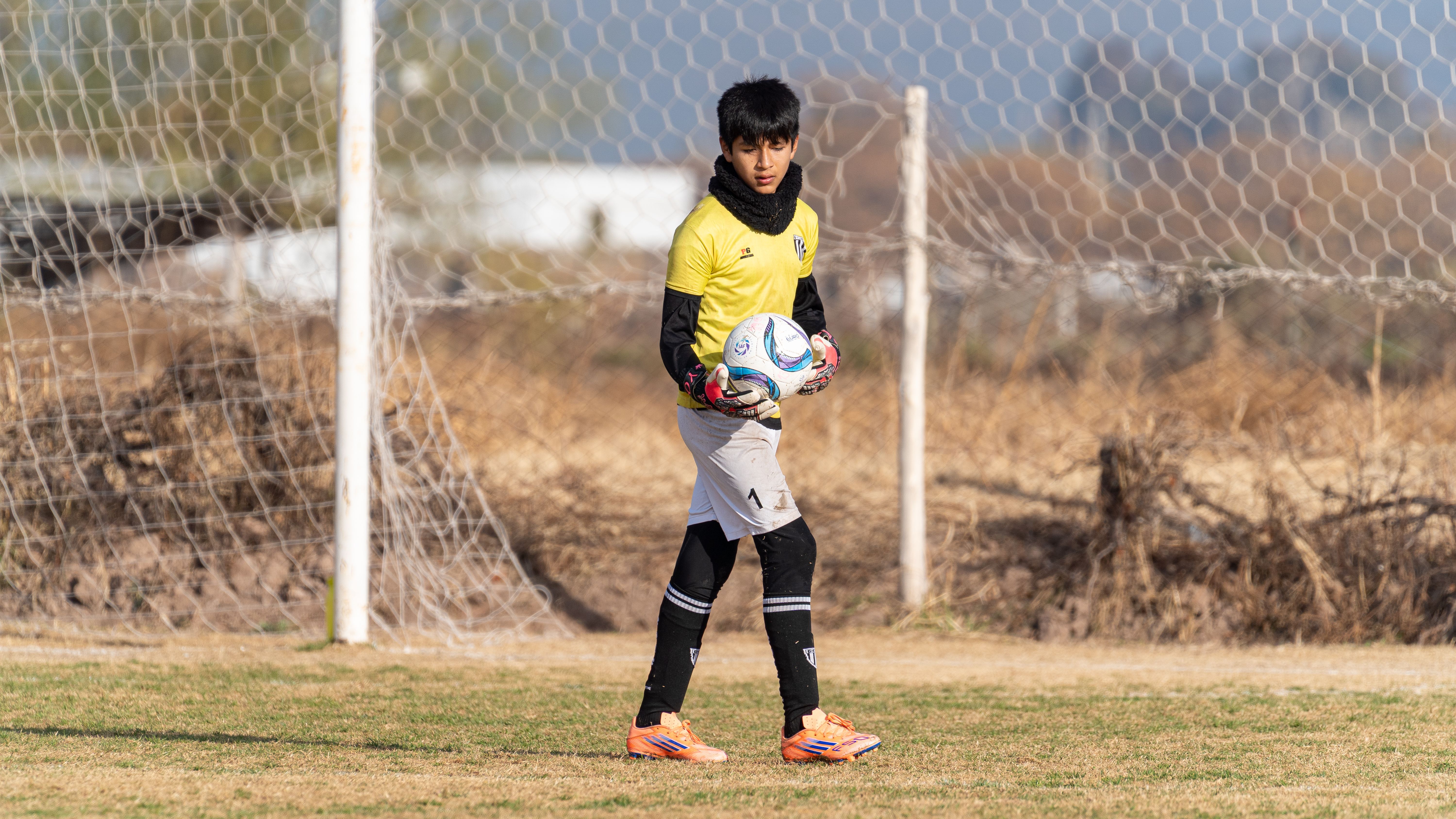U15/U16首战0-1告负，去年两场都输给了J联赛选拔队｜米兰体育官方网站（封面配图）