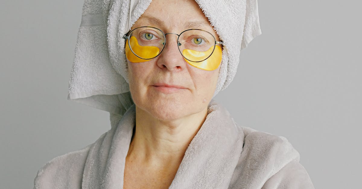 How to treat a dog eye infection naturally