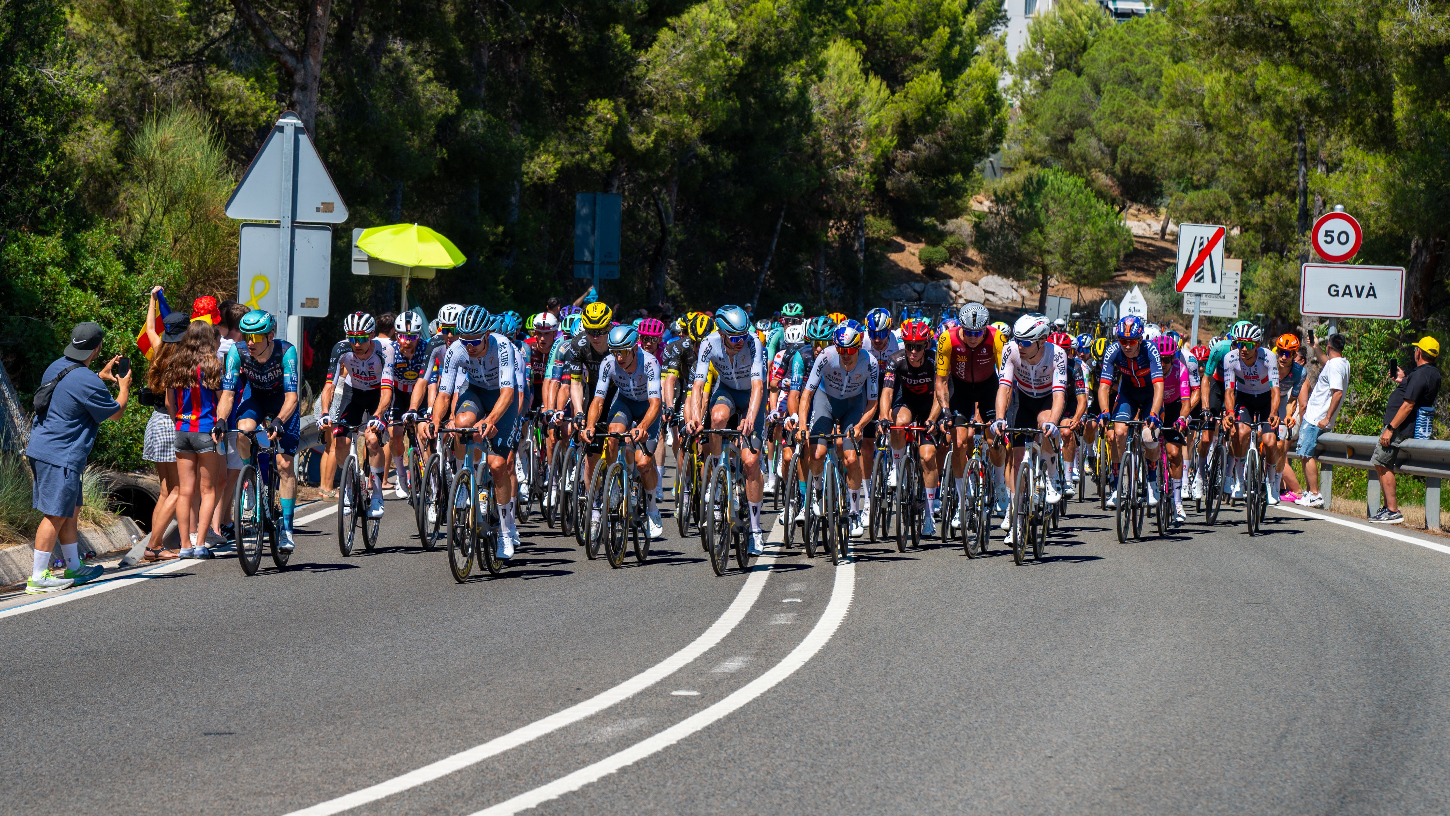 Cascos y accesorios de seguridad para ciclistas