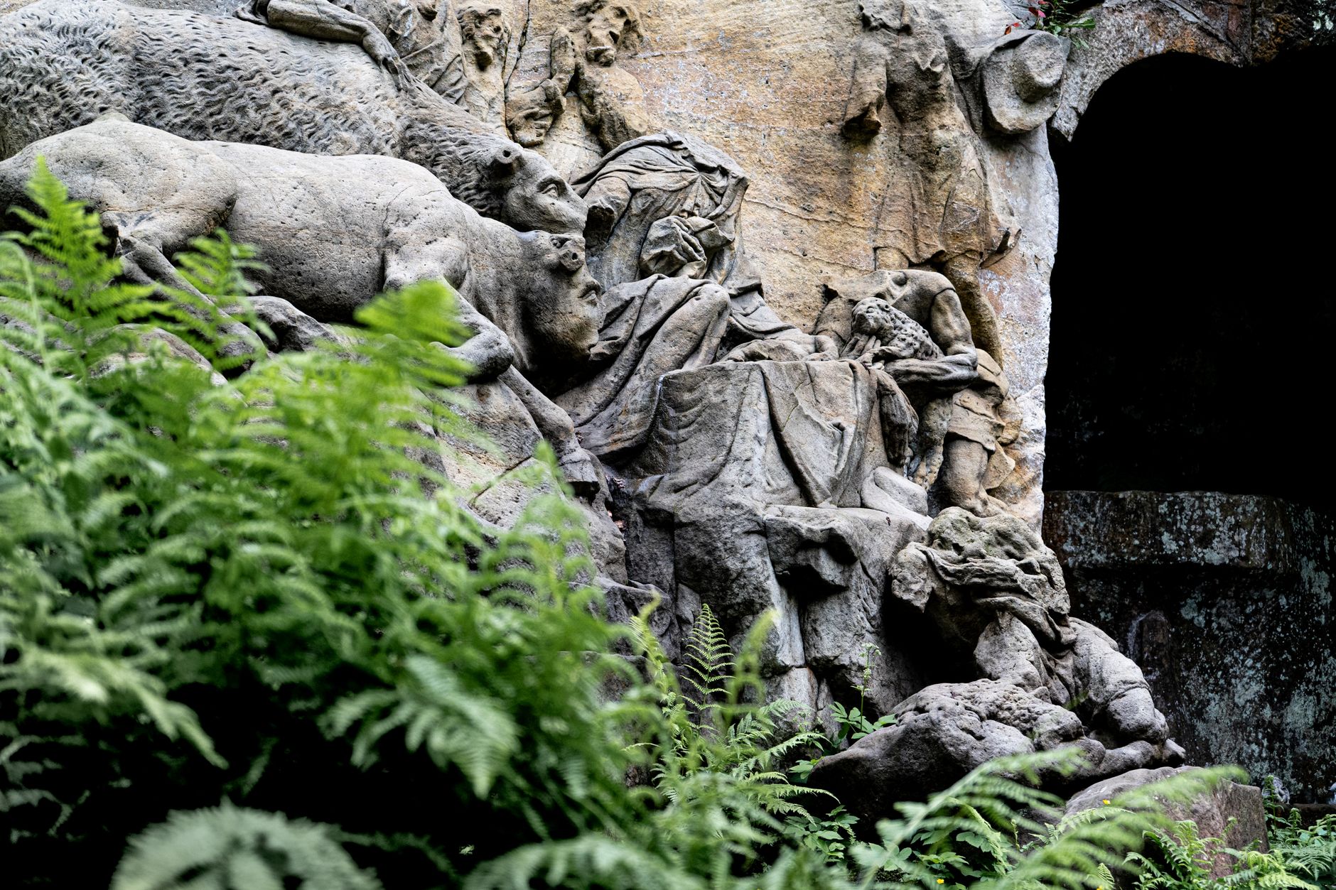 Written in Stone: Why Persian Kings Carved Their Power Into Mountains