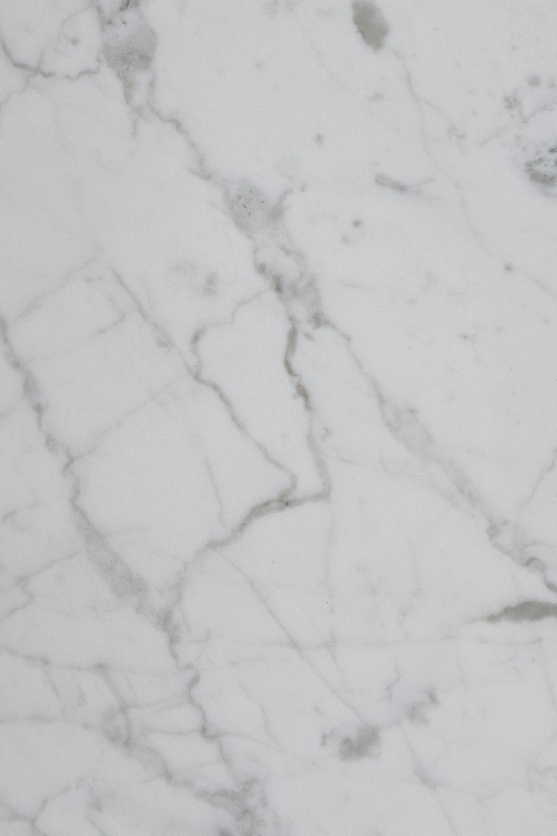 The same stone after cutting and polishing into a finished slab
