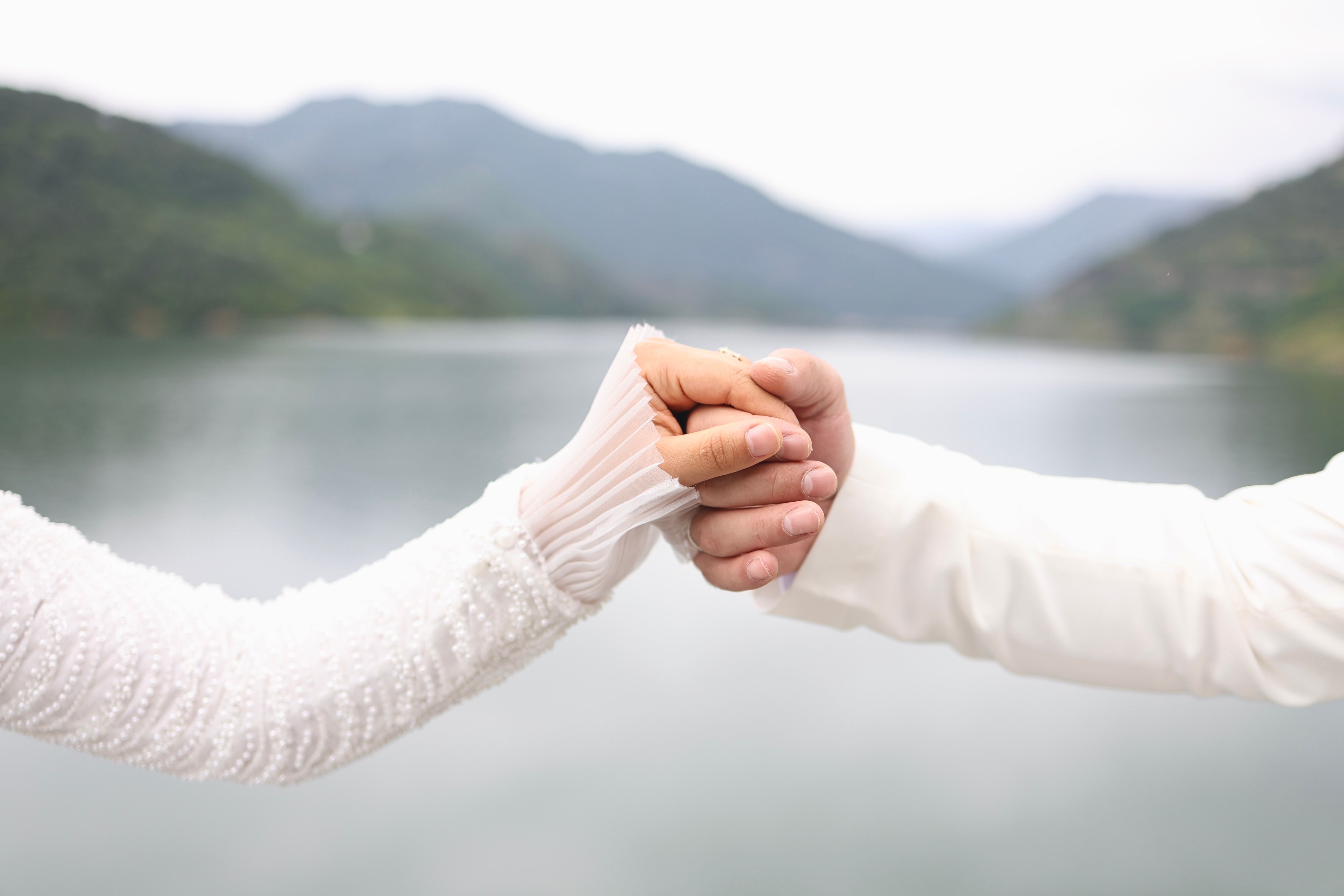 婚姻信任危机 不是一次背叛 情感配图