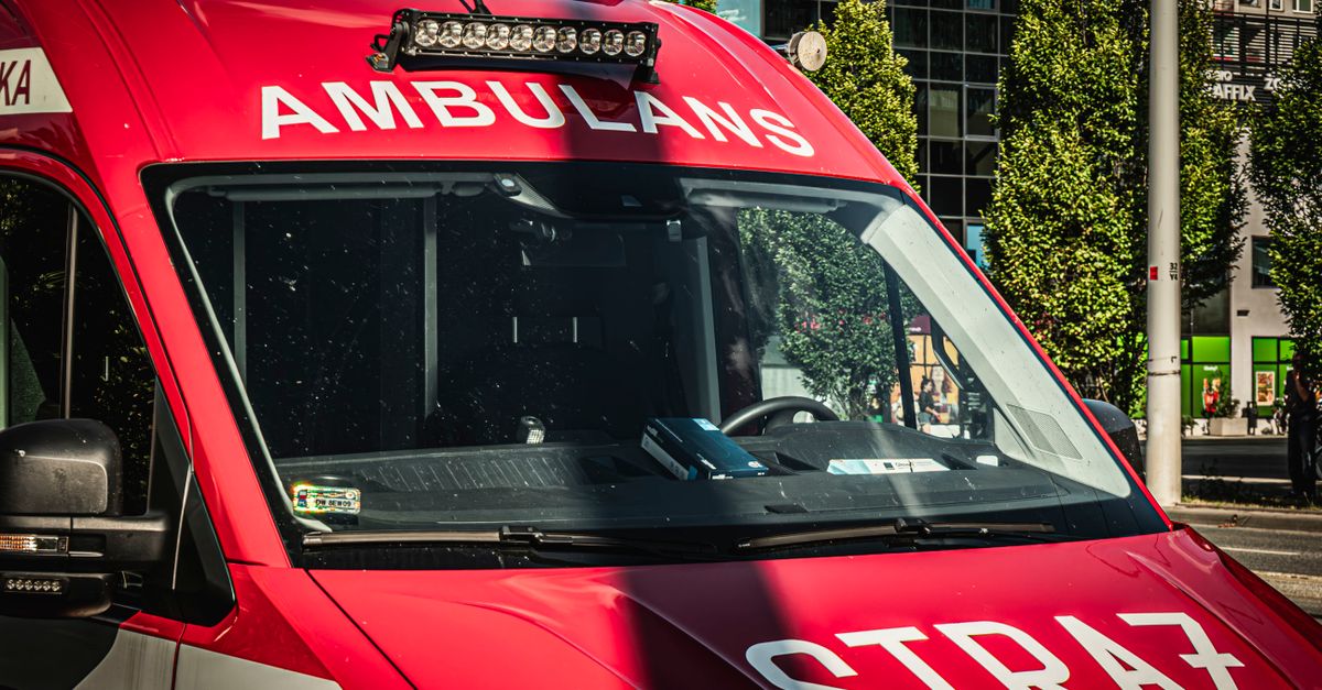 Emergency response systems in India reviewed on Zocto