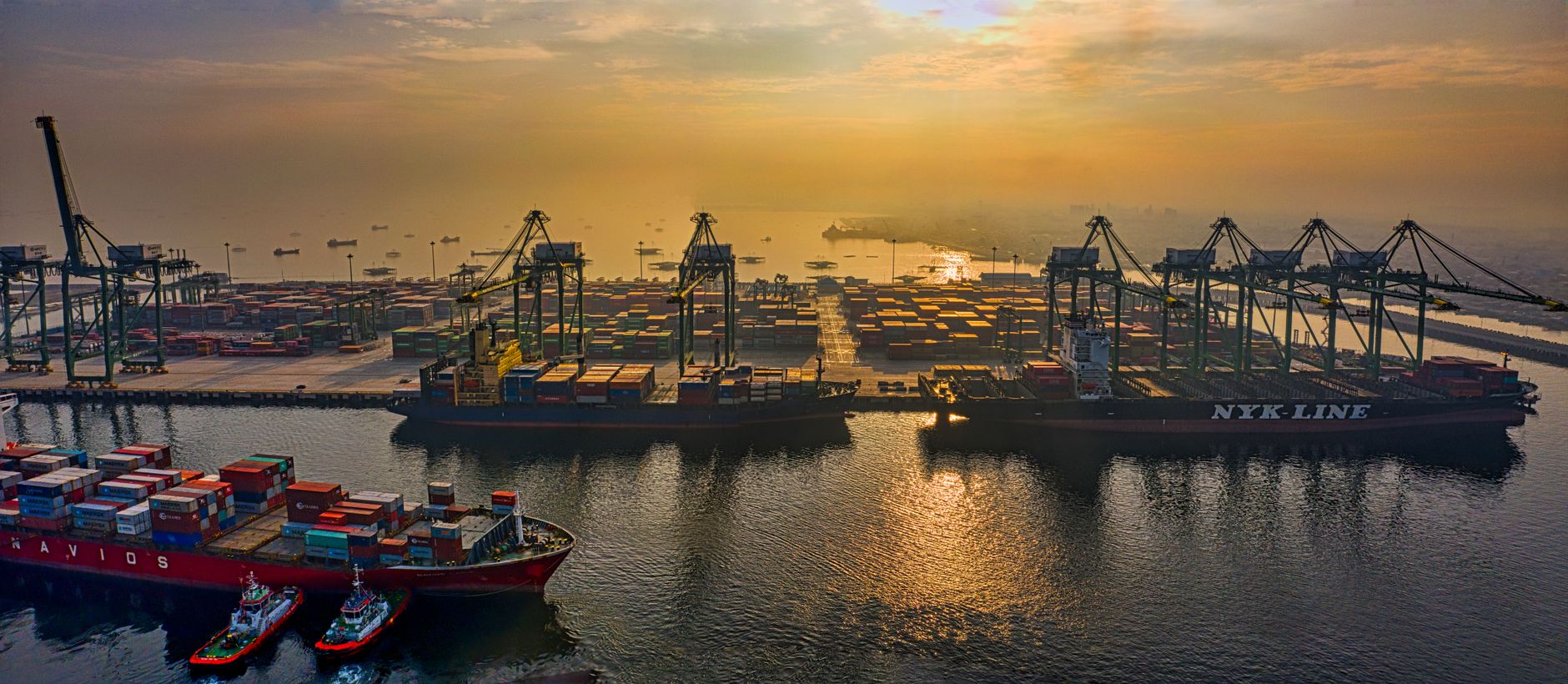 Trump's Tariff Policy: A Costly, Persistent Protectionist Stance