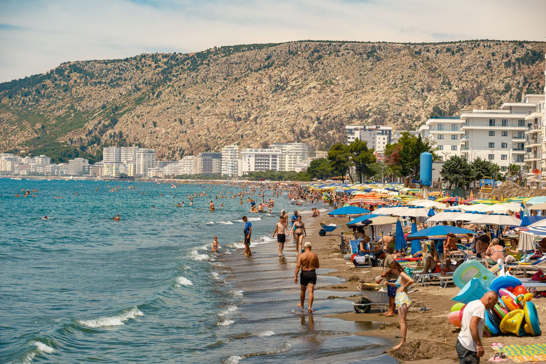 Guía de Festivales de Verano en Albania: Música, Cultura y Tradición