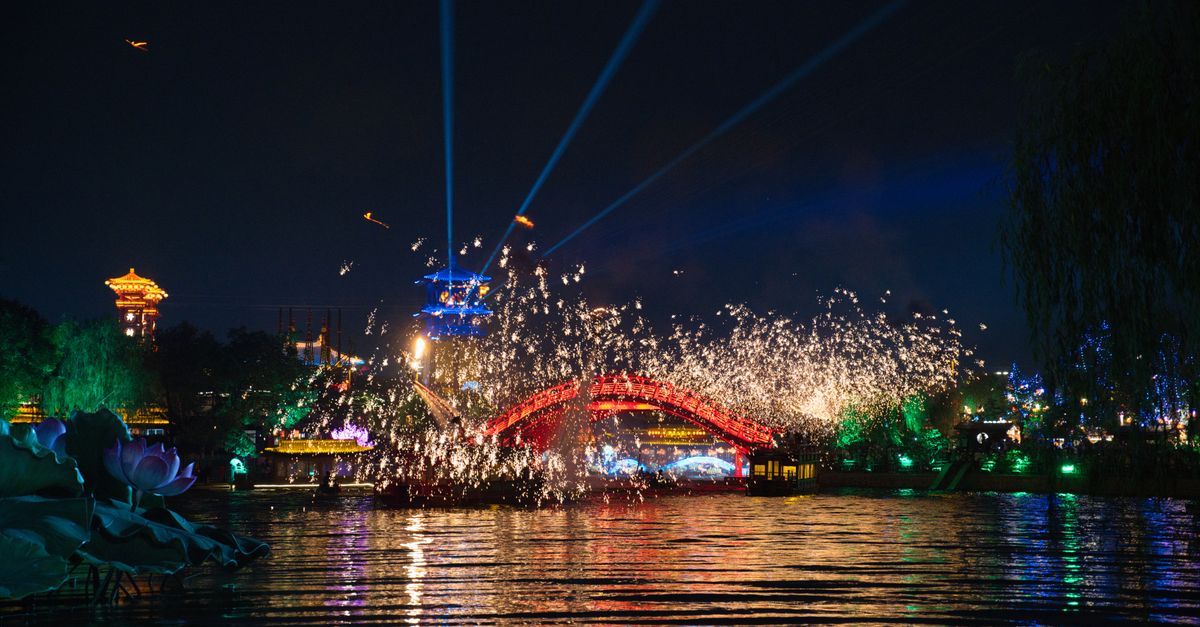 Henan's Cultural Tourism Attracts Visitors with Local Charm