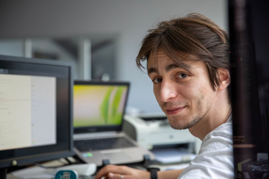Excel‑Driven Deal Carousel Automation